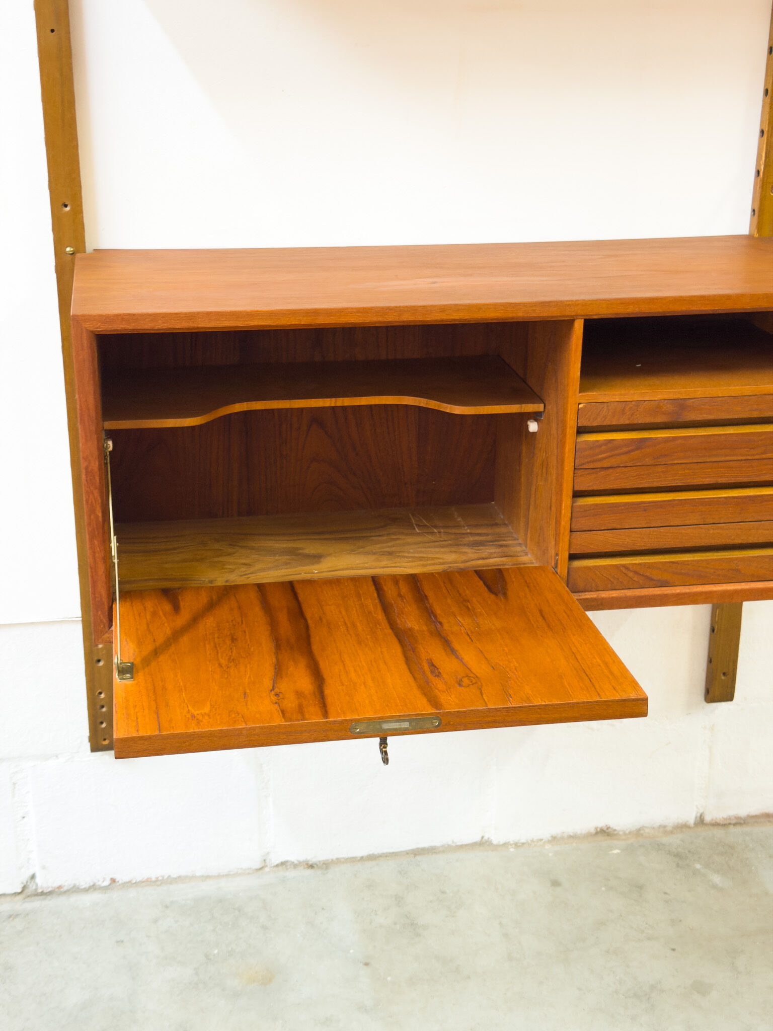 Poul Cadovius wall unit