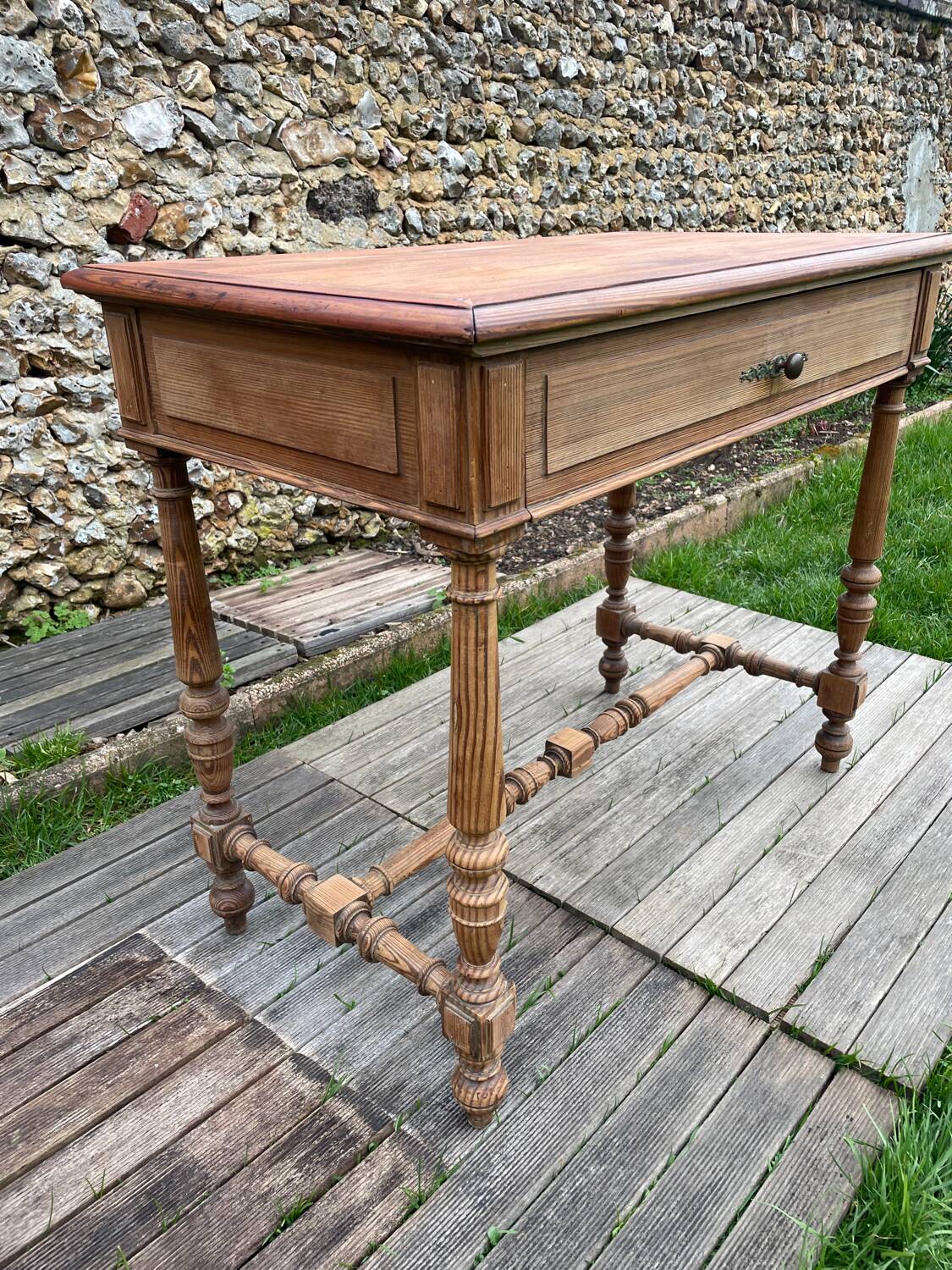 Small desk in pichepin 1900