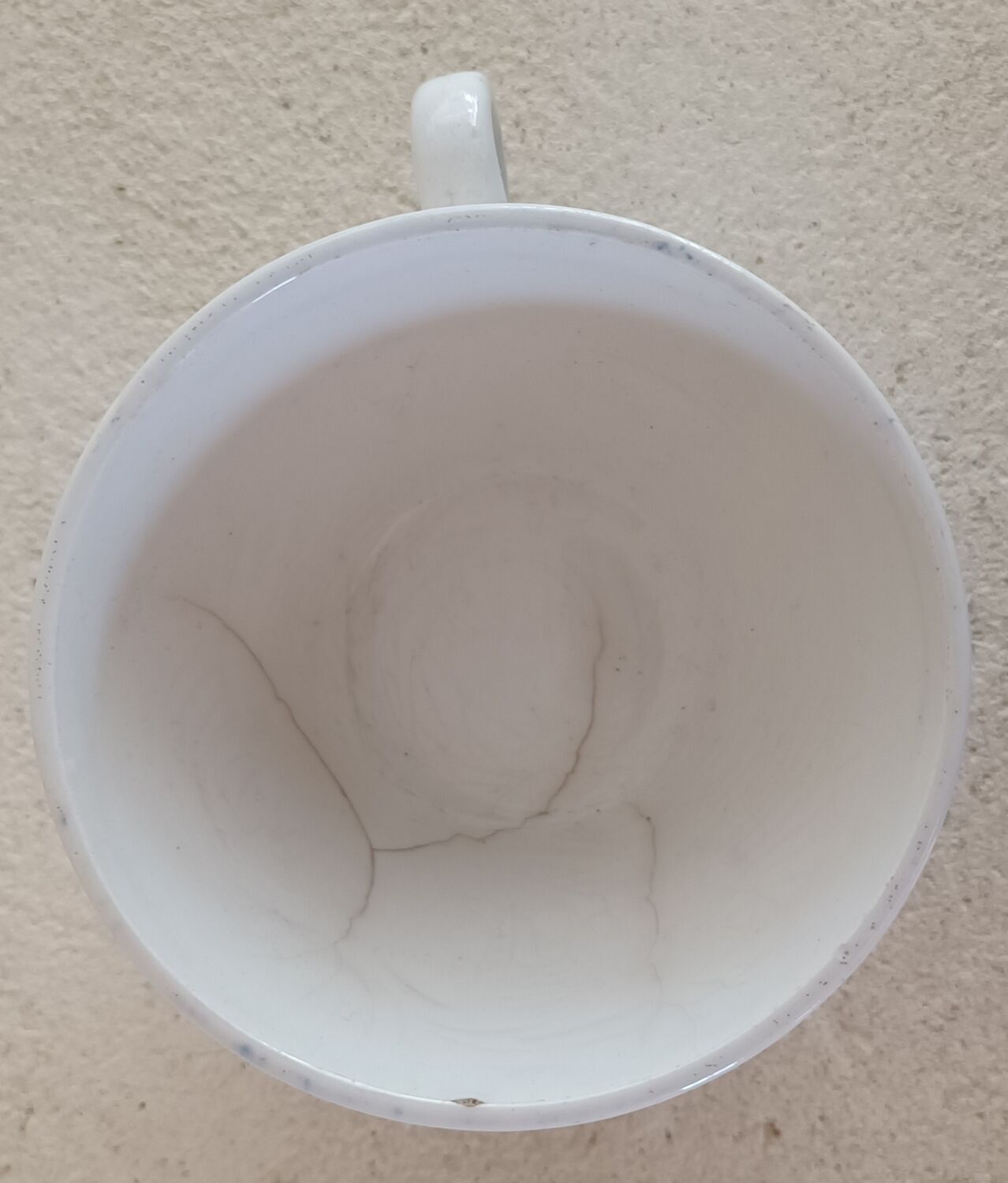 Tasse à thé, soucoupe et assiette Basque Digoin