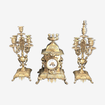 Garniture de cheminée horloge et paire de candélabres en bronze - Style Louis XVI