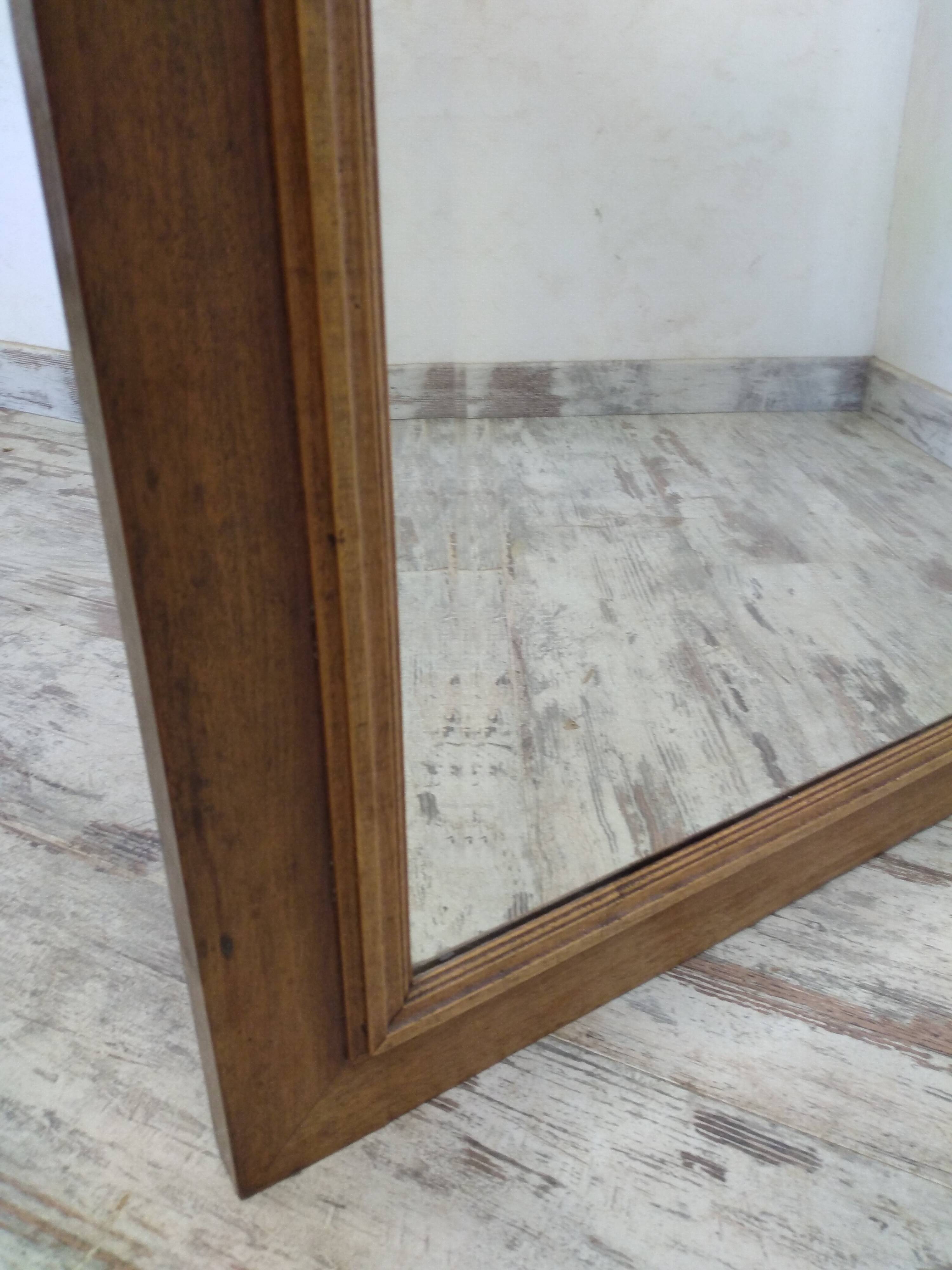 Old hosiery door with mirror