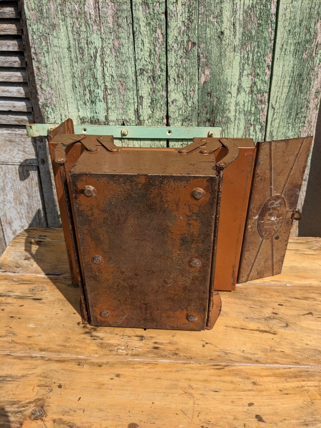 Boîte à outils SNOR des années 40