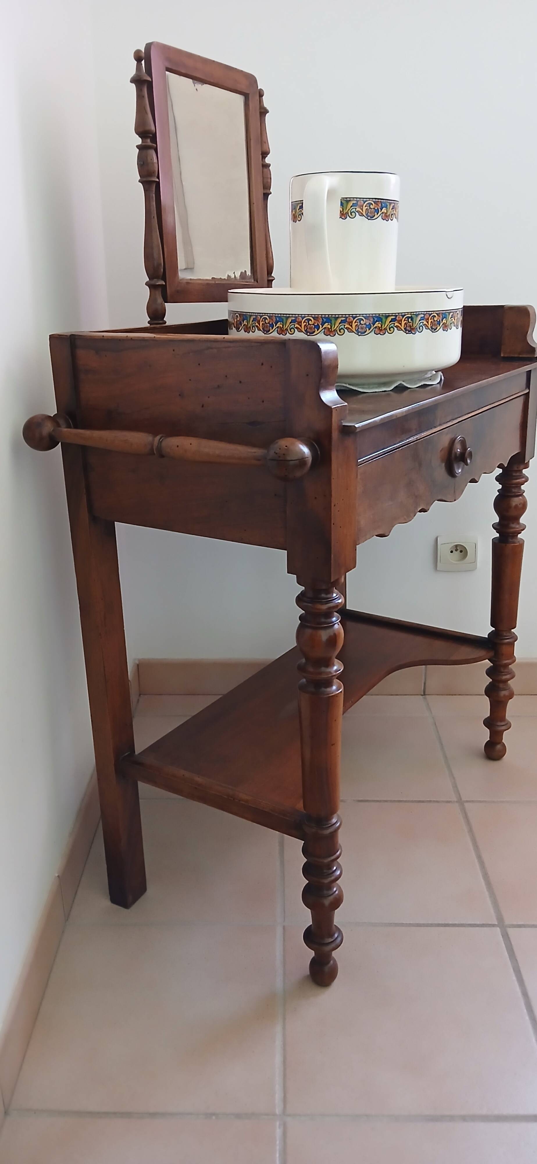 Antique dressing table