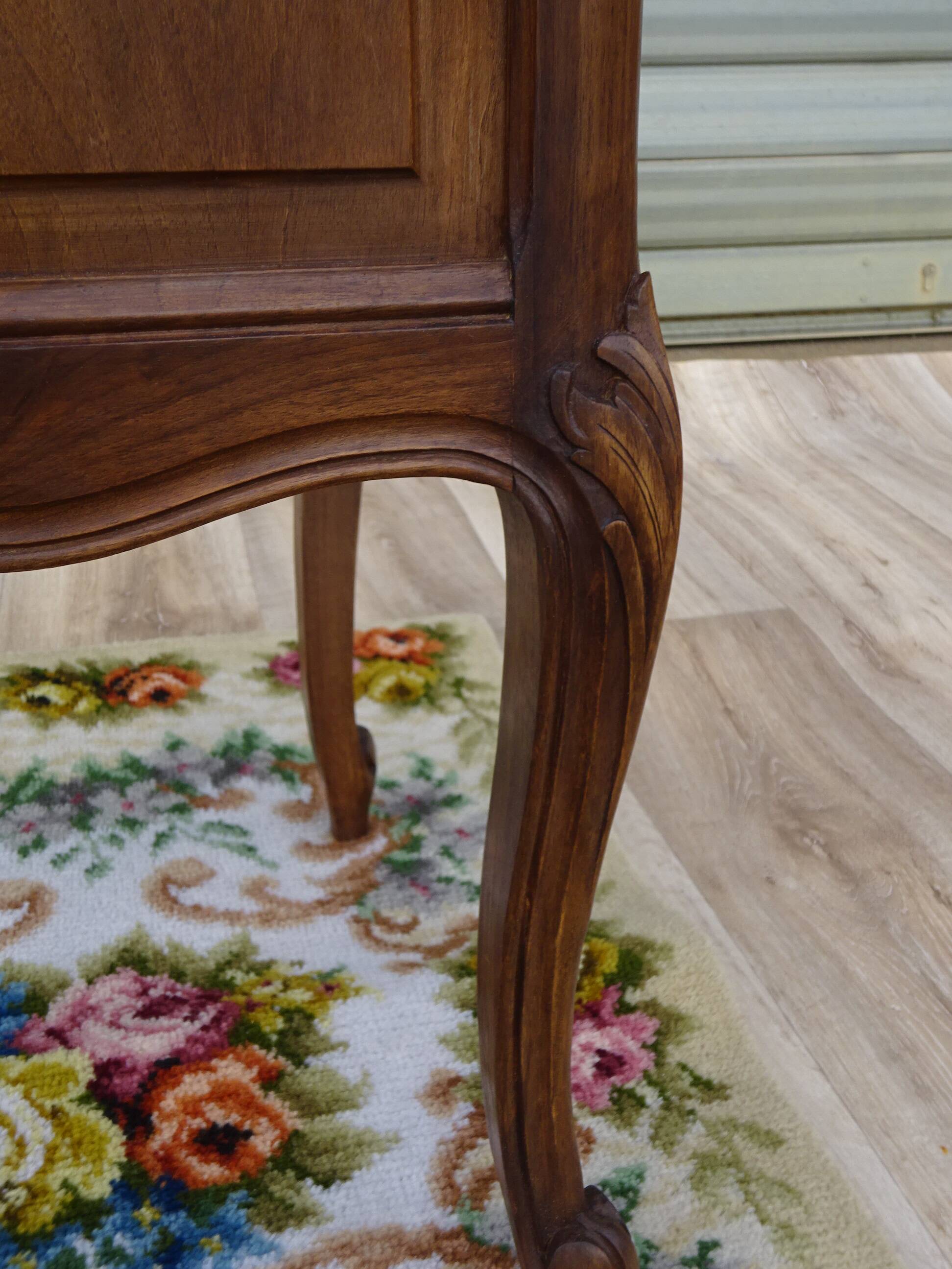Louis XV bedside table, 3 drawers, bordered top