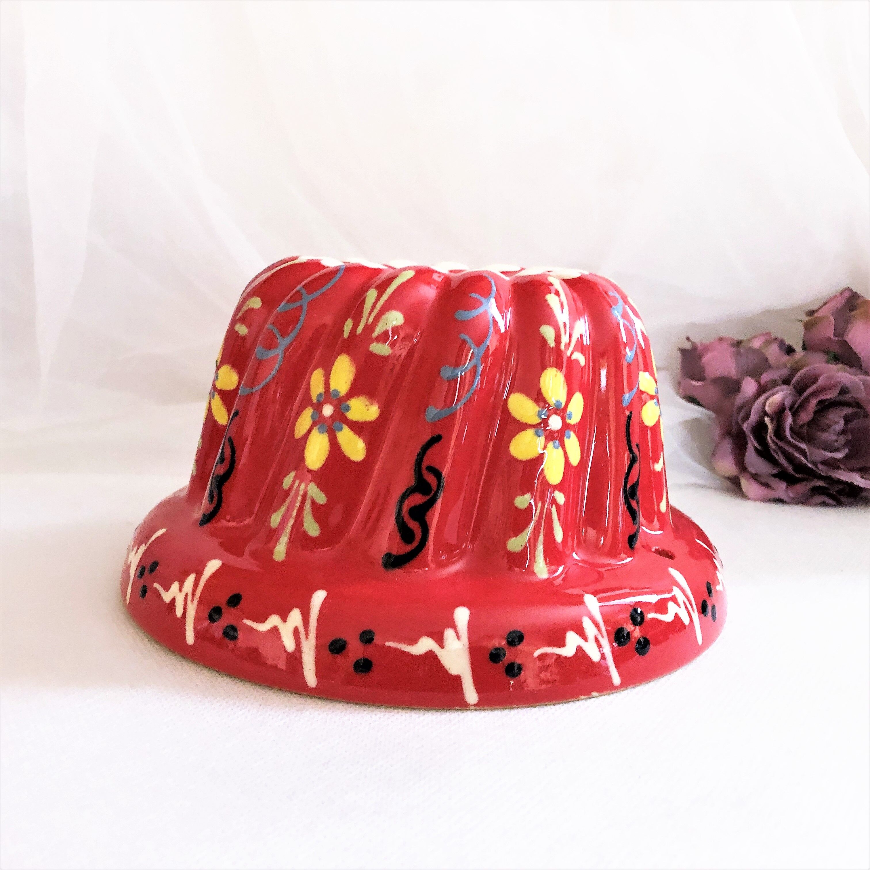 Painted terracotta kouglof mould