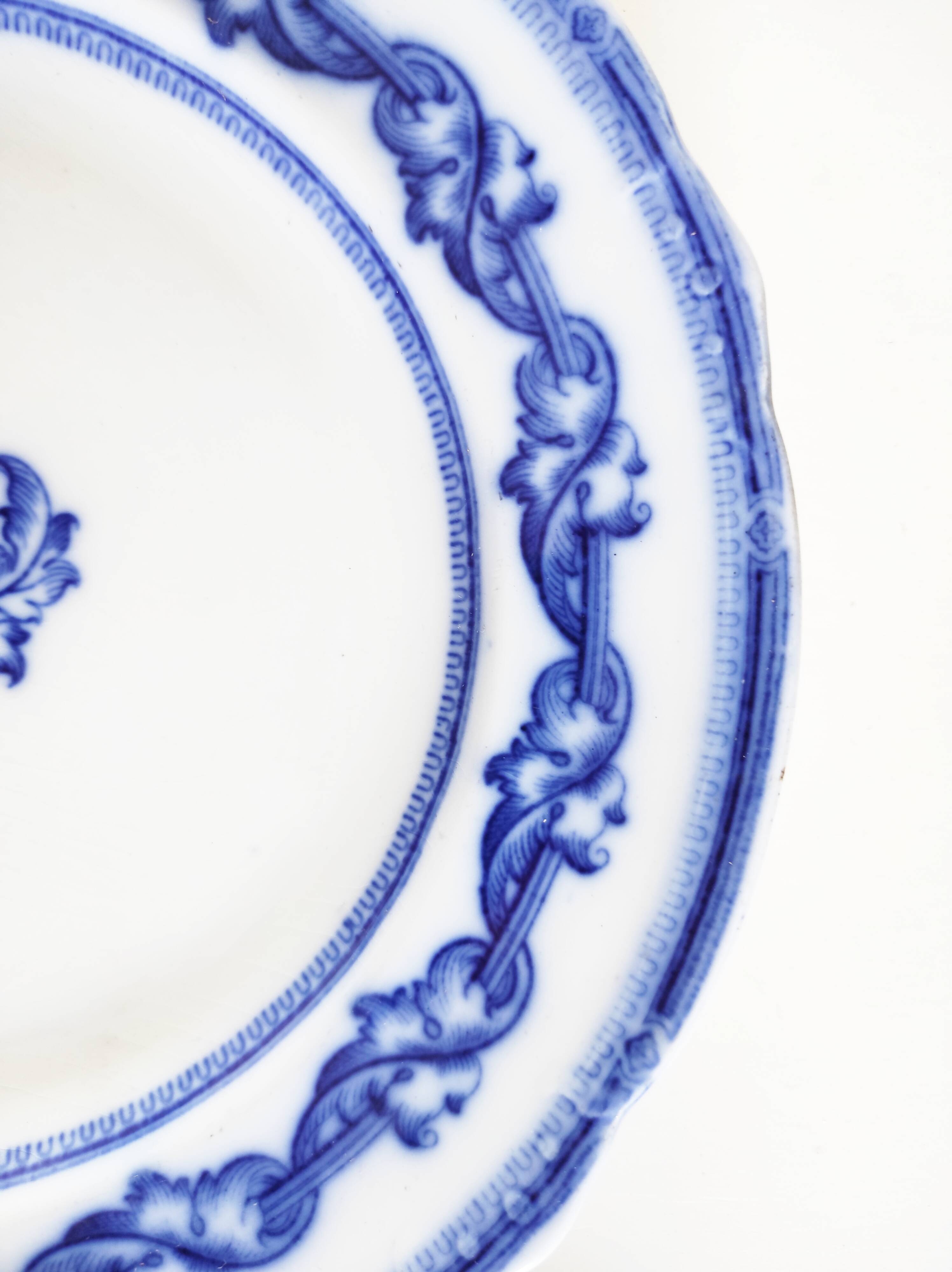 Pair of English earthenware plates, leaf pattern.