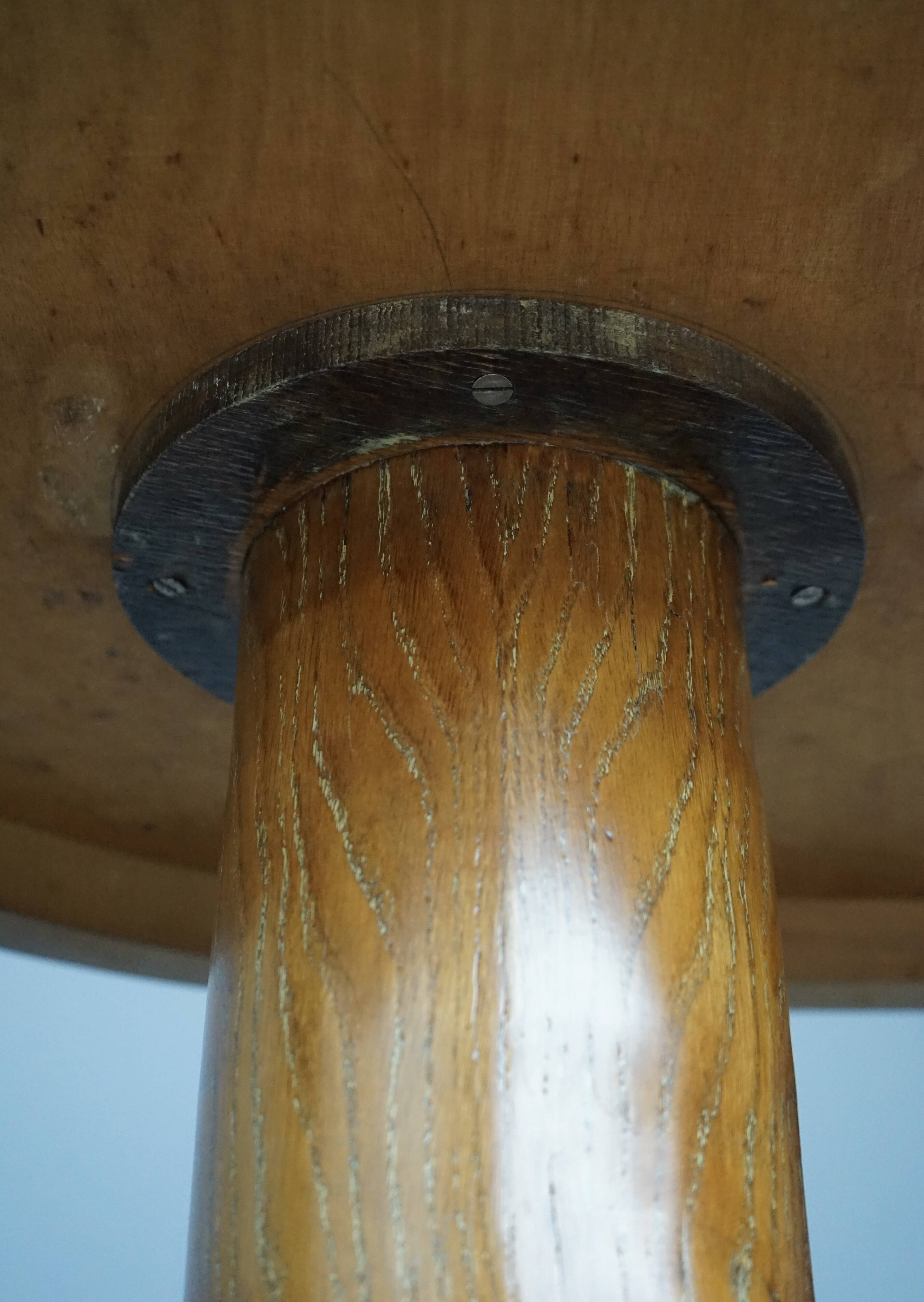 Exceptional Art Deco freestanding Desk. French 1930s