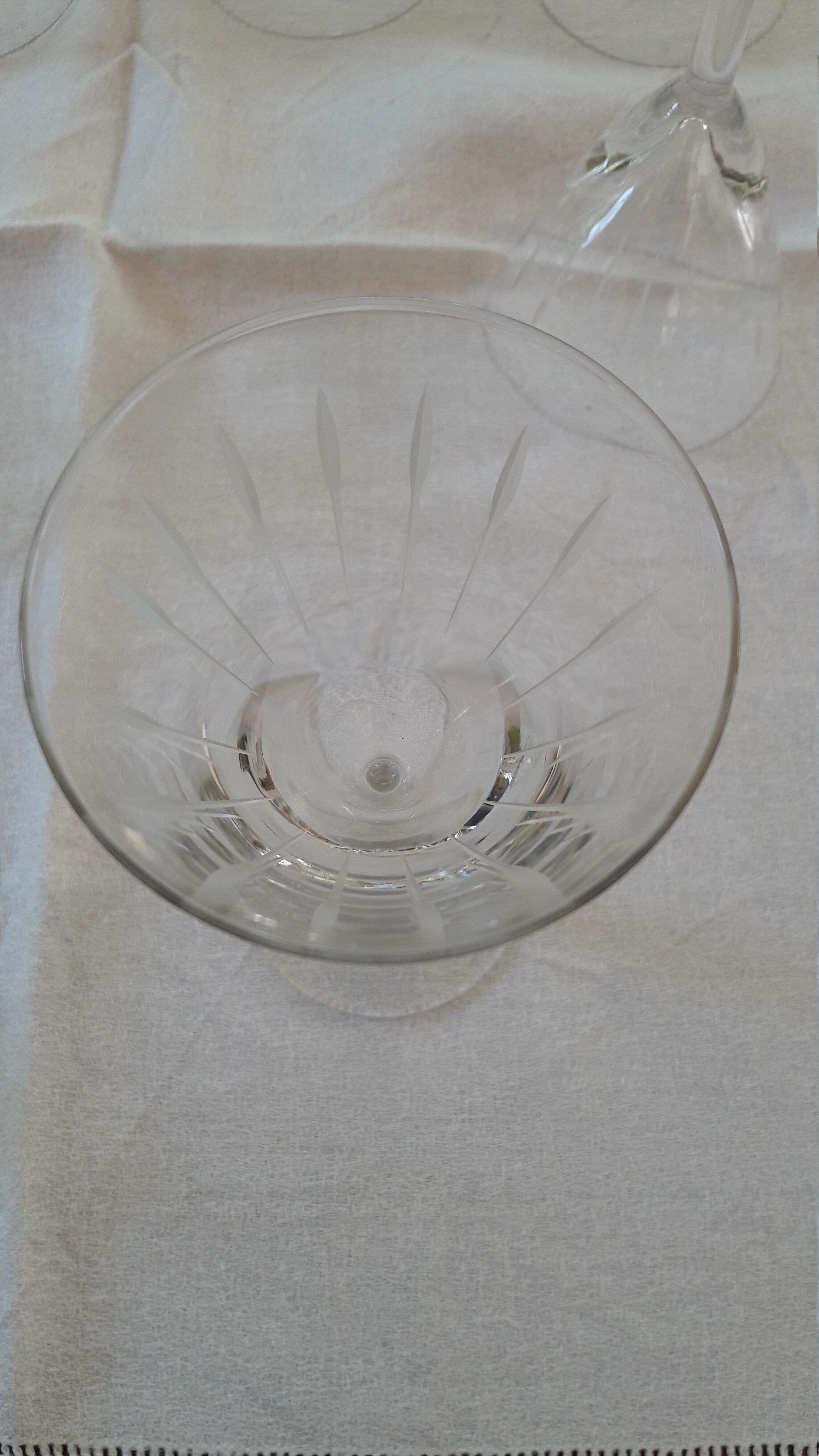 Vintage foot glasses engraved geometric lines (set of 10)