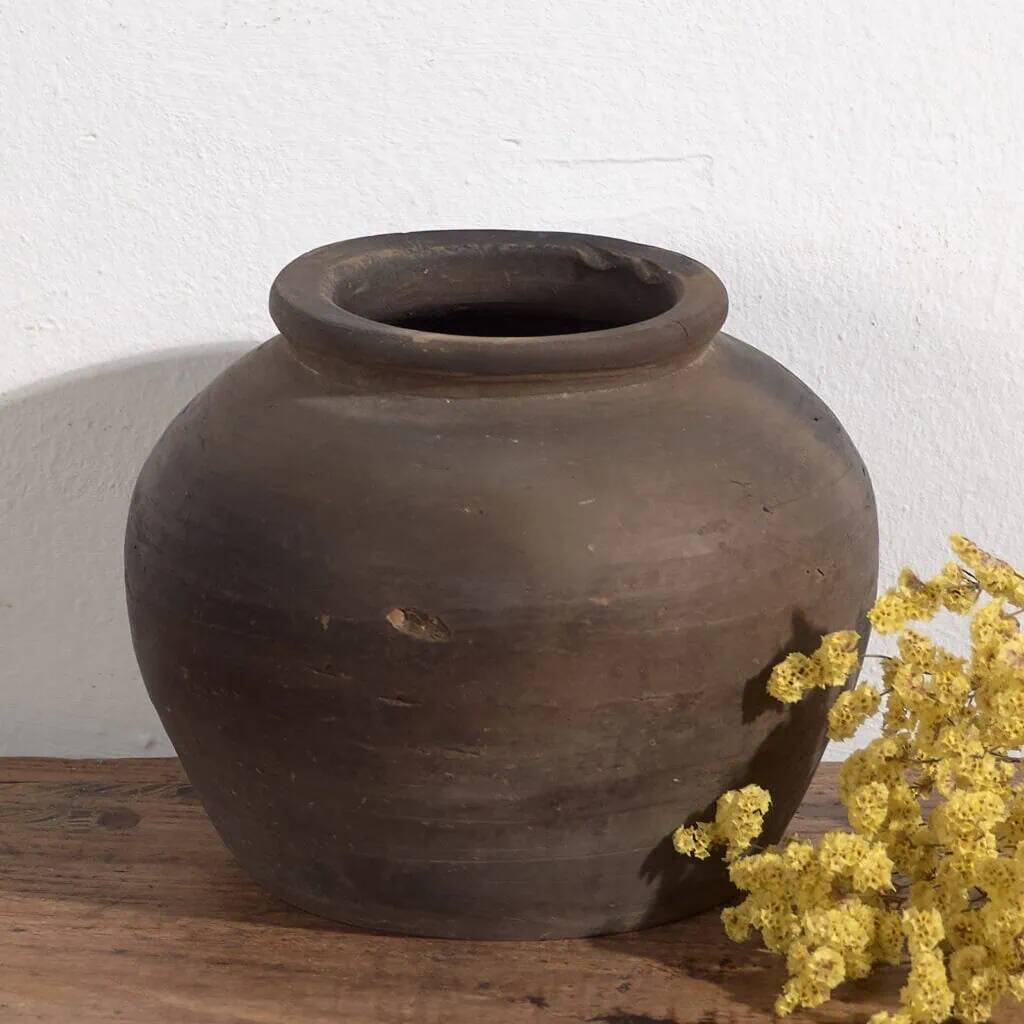 Round antique vase (c.1900) #18