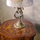 Lampe bronze  peinture sur abat jour signée verre 47x28