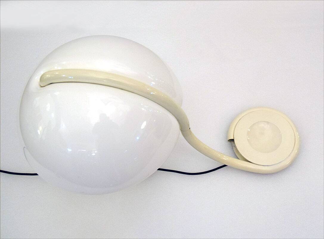 o Martinelli Serpente table lamp from the 1960s