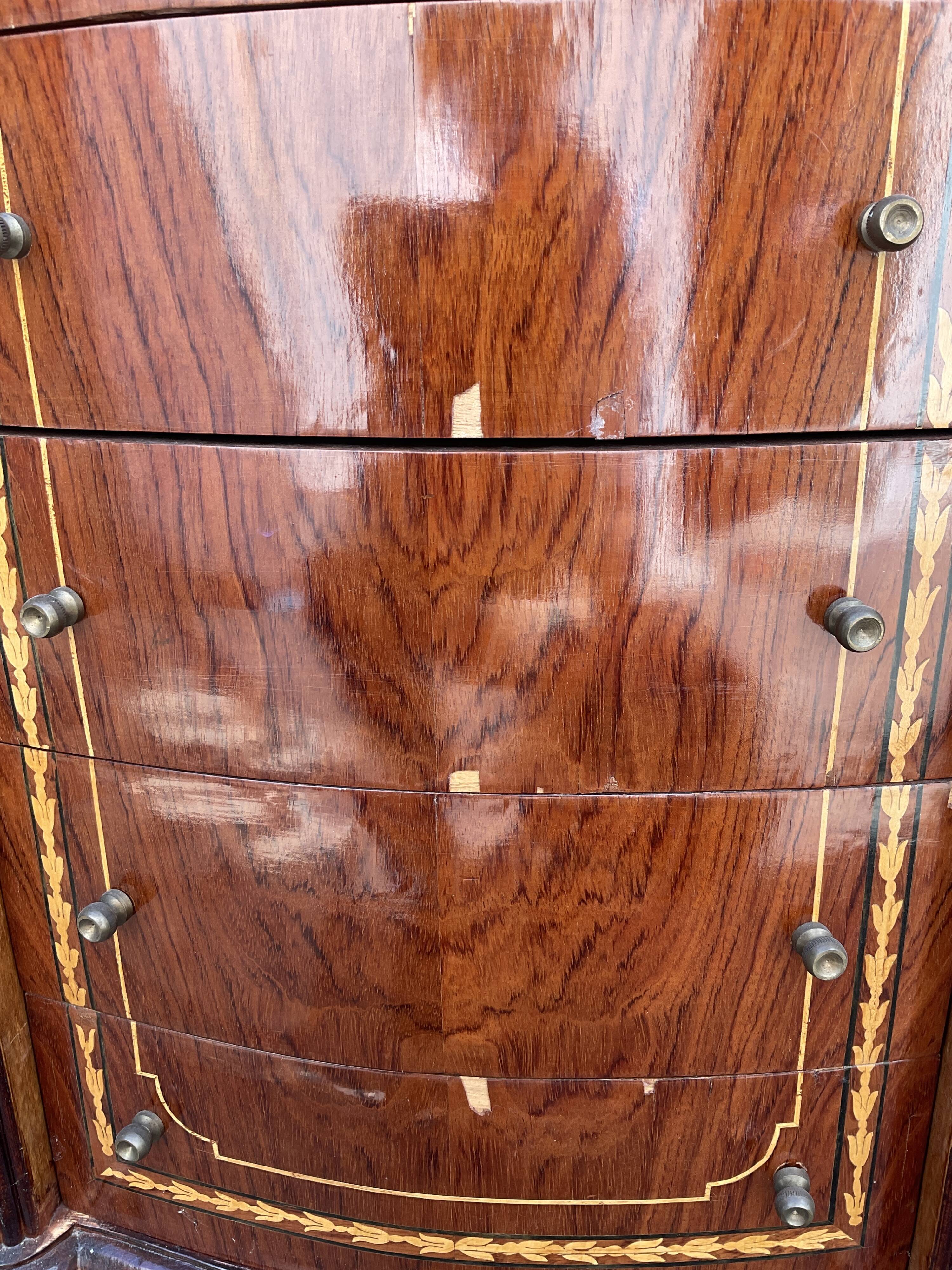 Chest of drawers marquetry