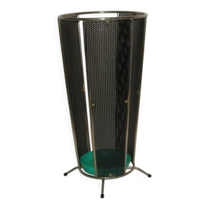 Porte-parapluie perforé