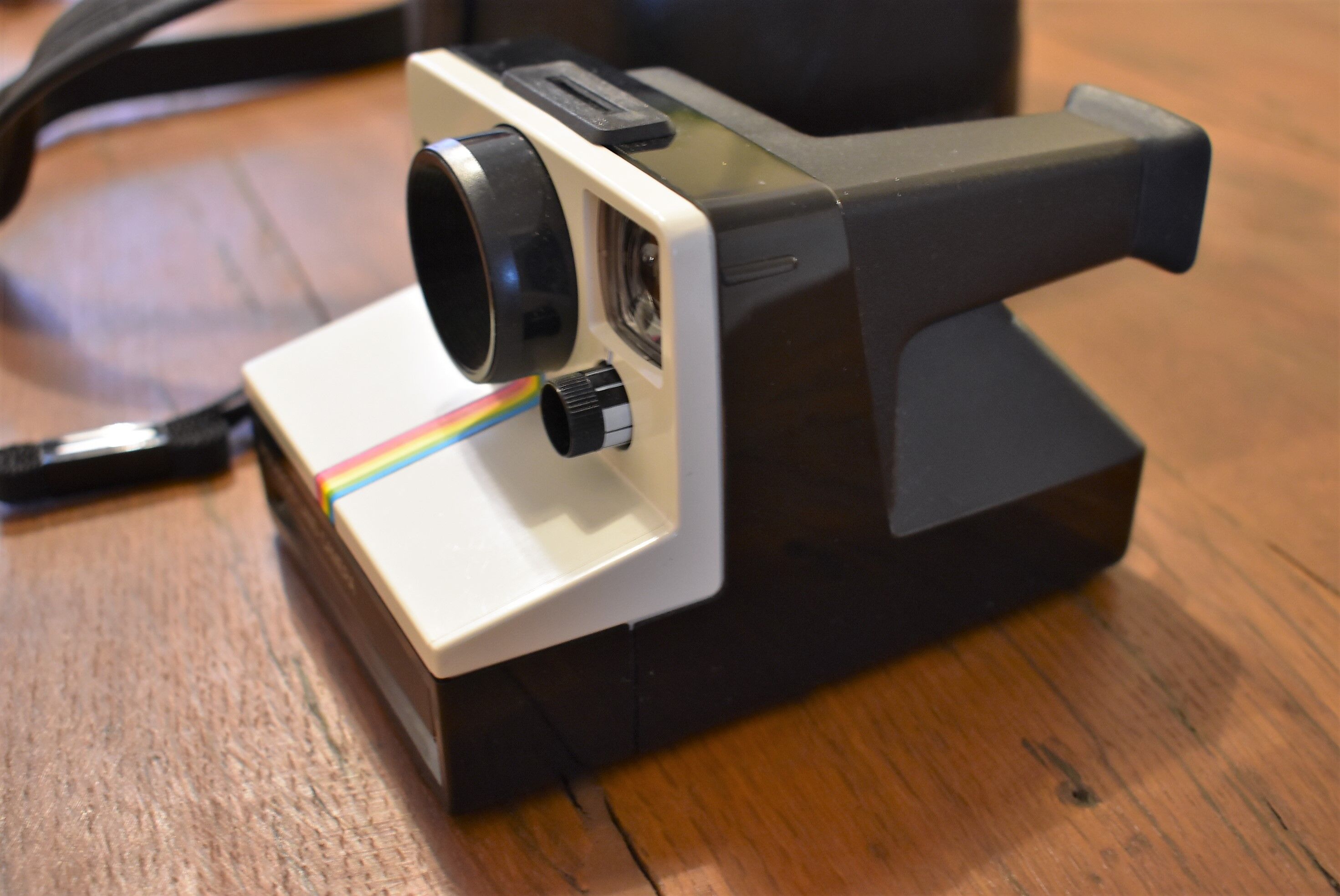 Polaroid 1000 green button