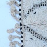 Traditional handmade Azilal rug size 150 x 250 cm