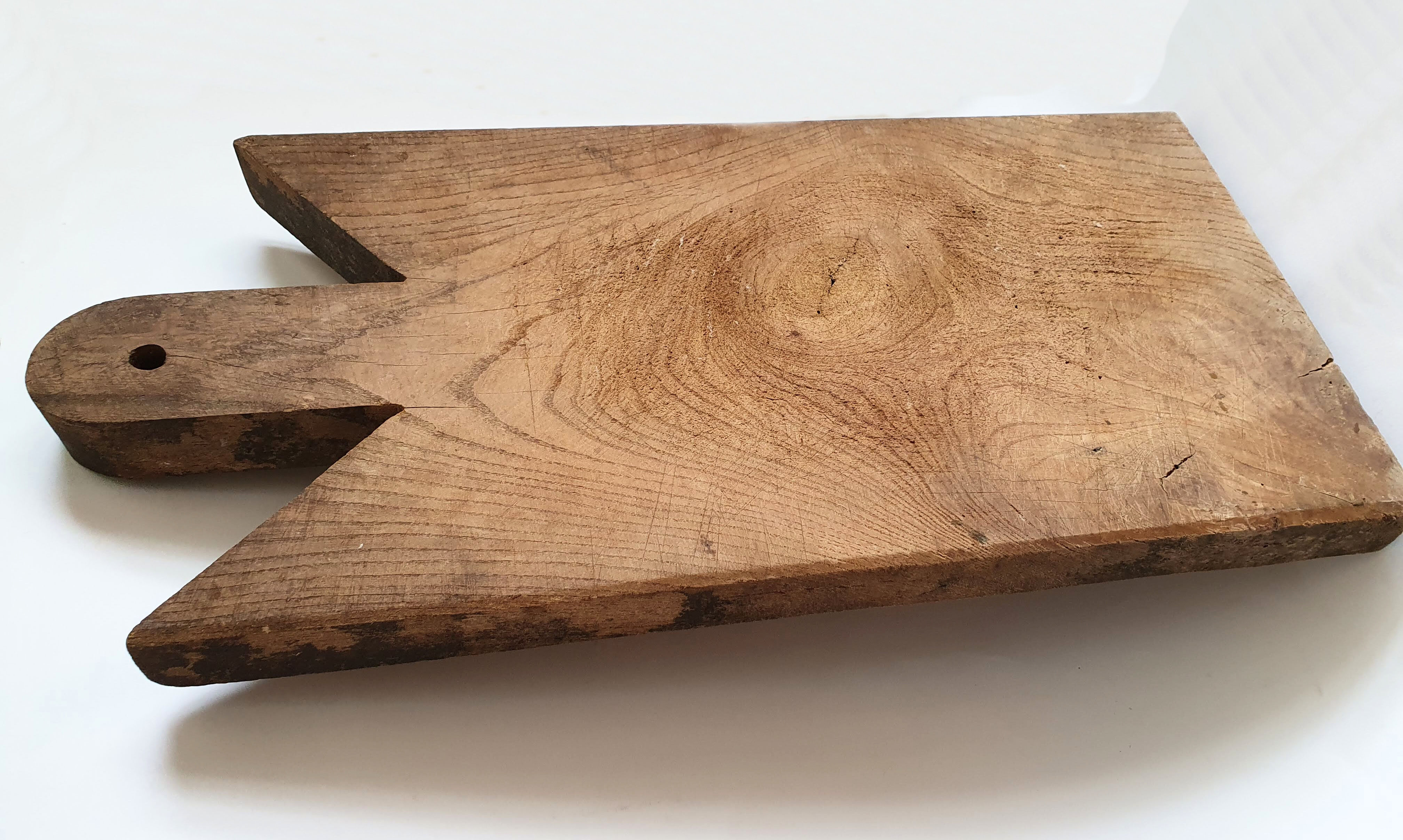 Wooden cutting board