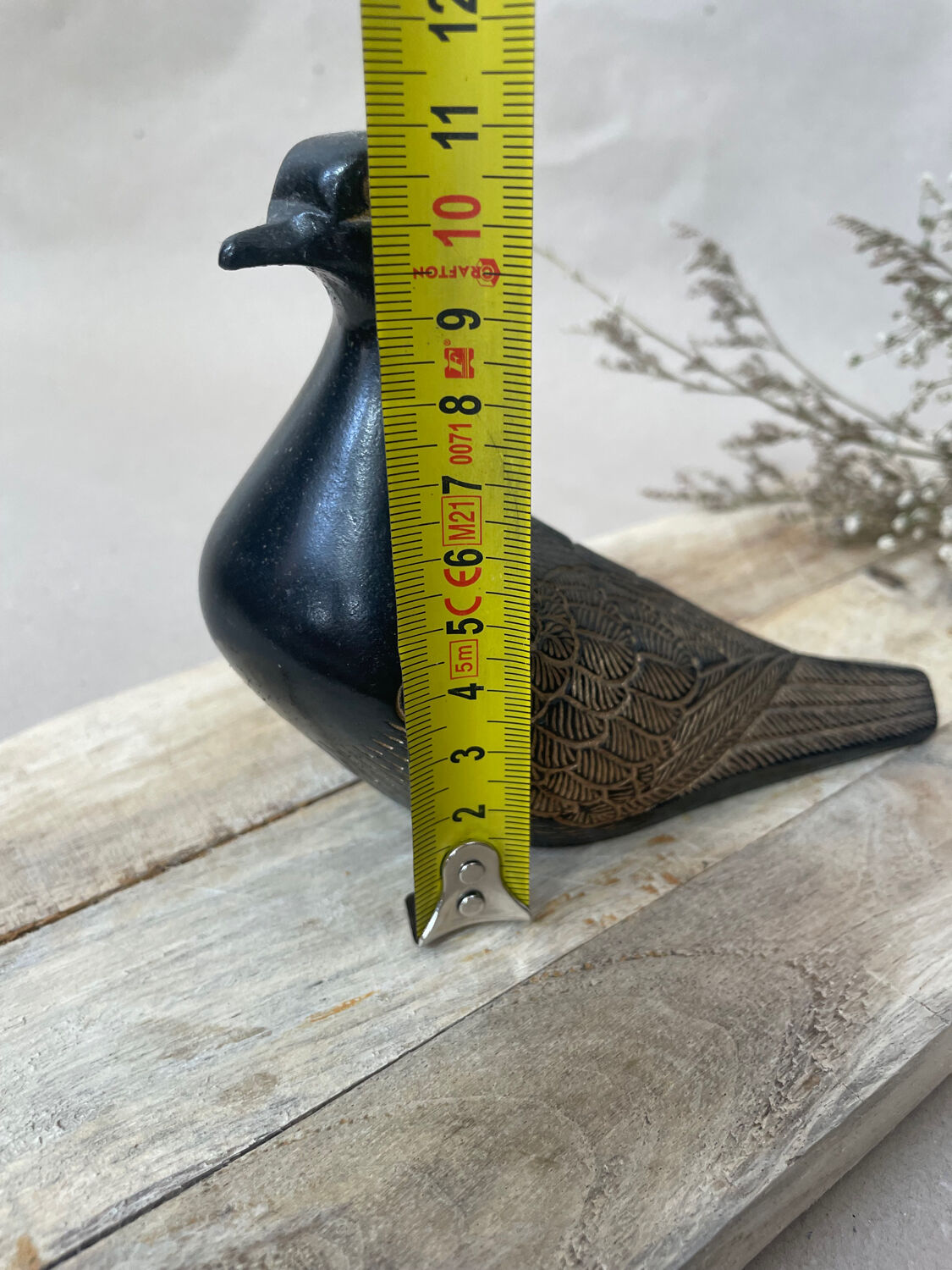 Pair of decorative birds