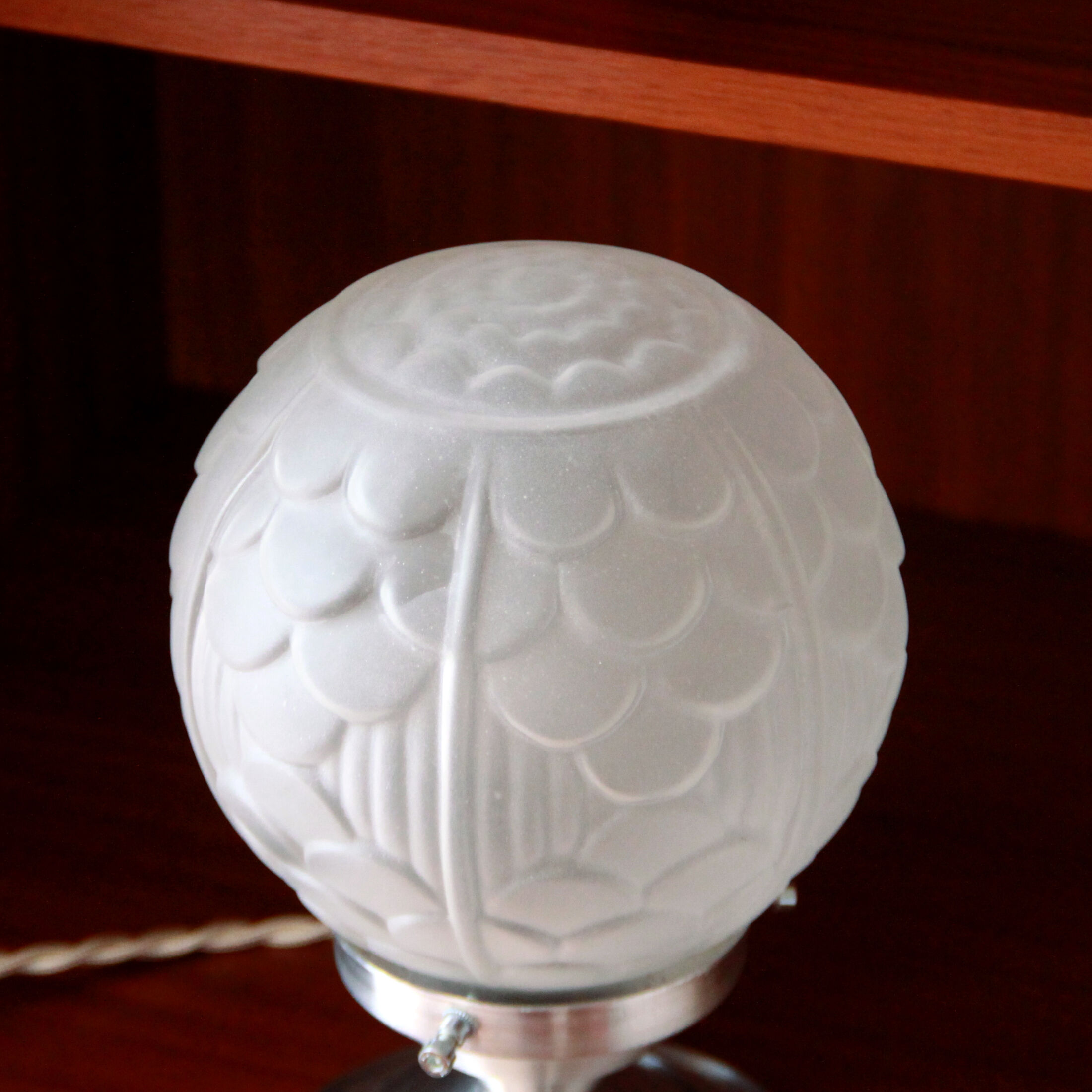 Bedside table lamp