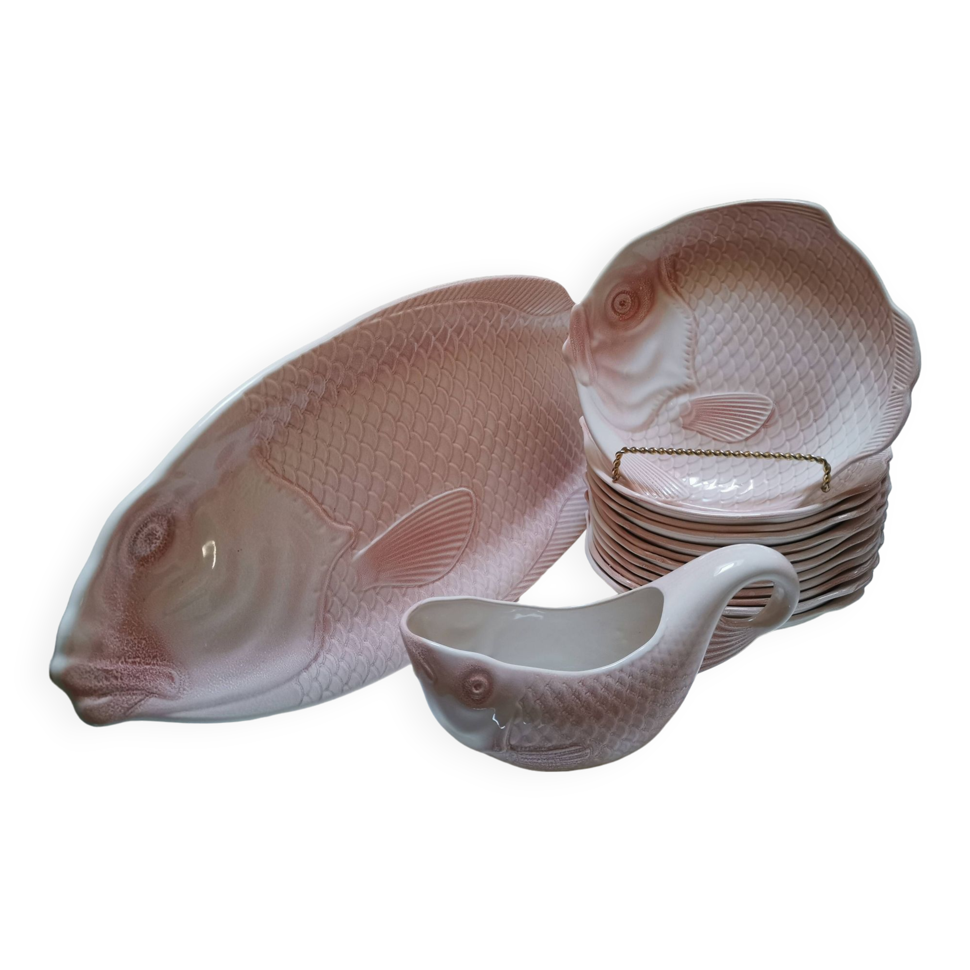 Ceramic fish service