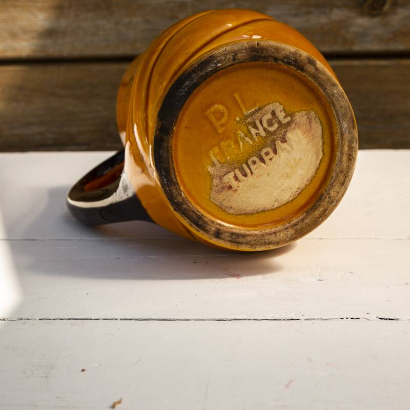 Carafe Pot Laval France Turban yellow