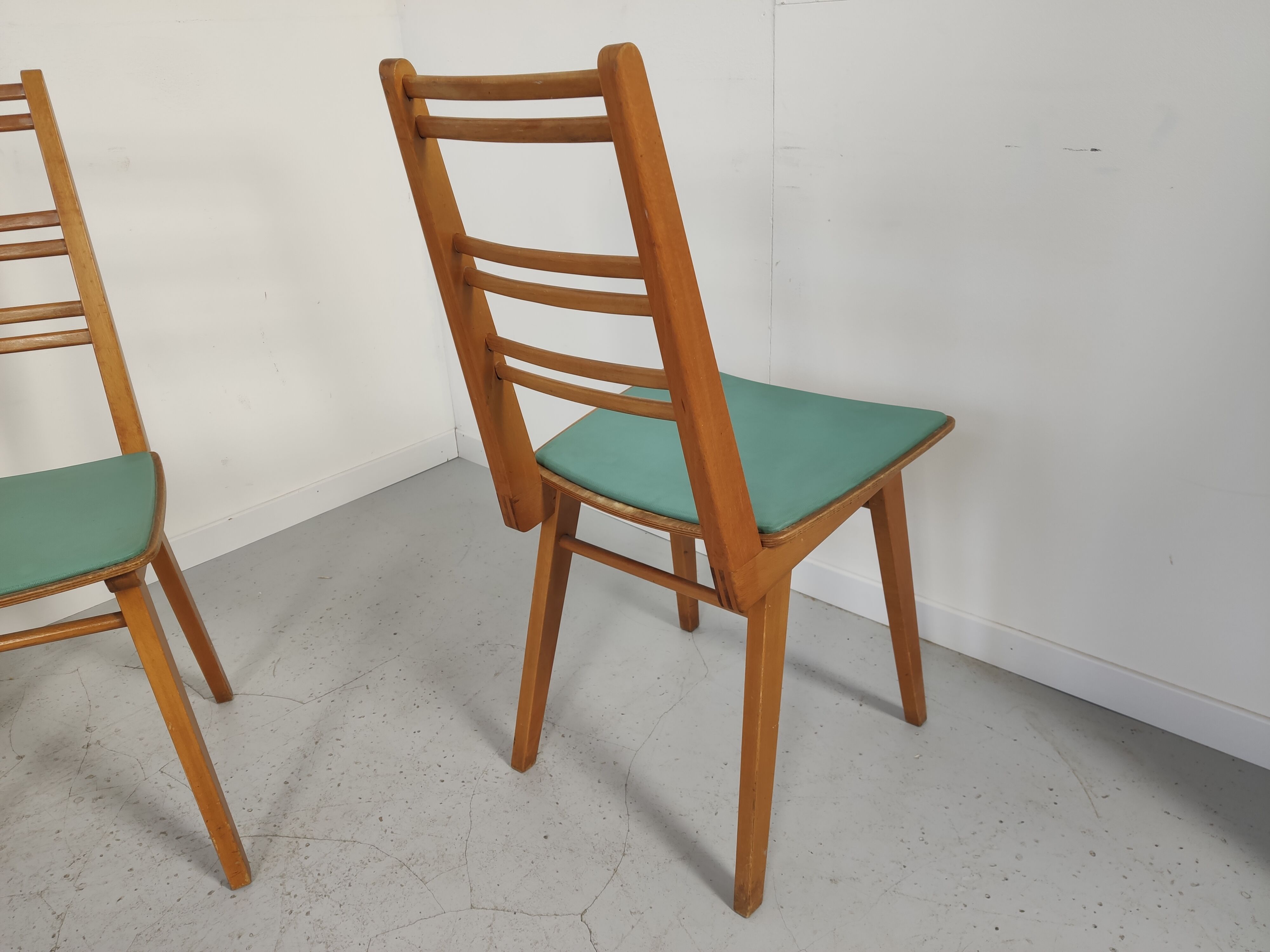6 vintage chairs  1950