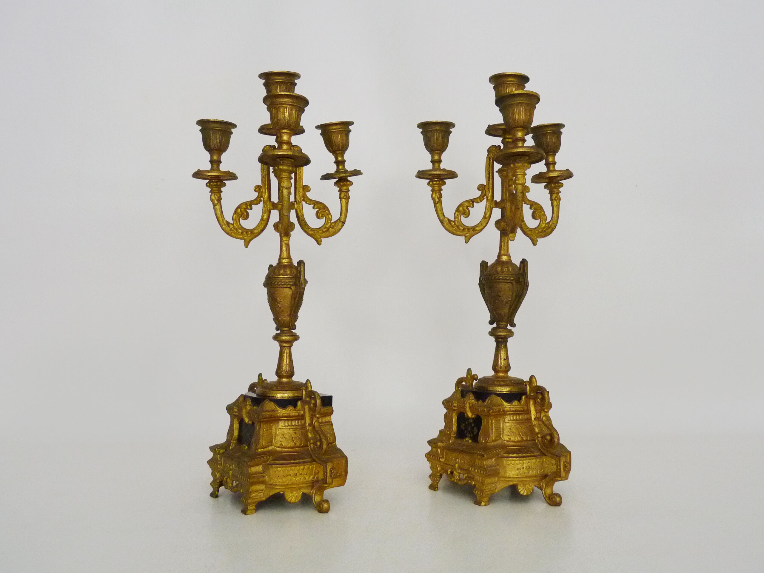 Paire de candélabres à 4 branches bronze et marbre style Napoléon III, XIXè