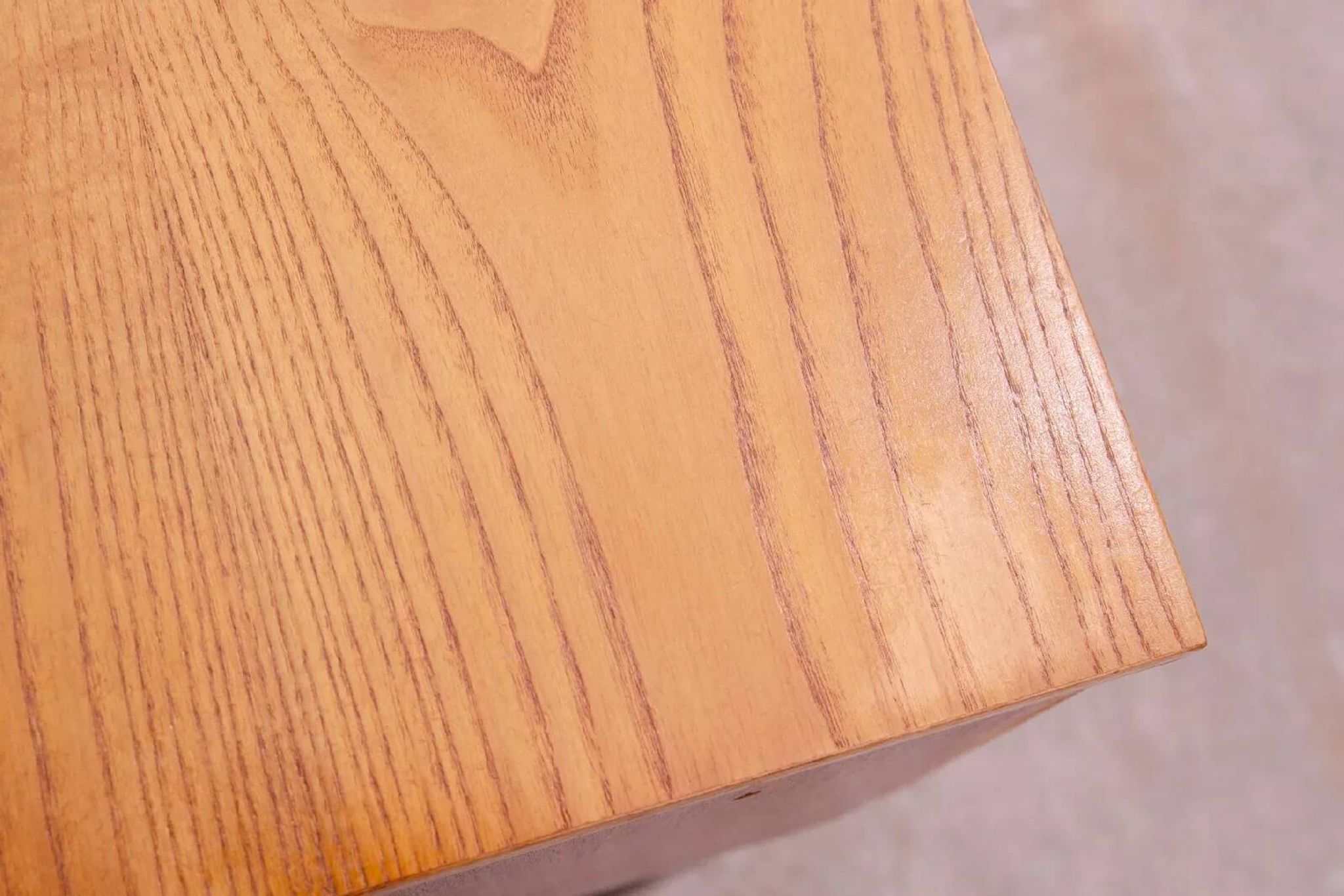 Table de chevet du milieu du siècle par UP Závody, table de nuit en noyer avec rangement.