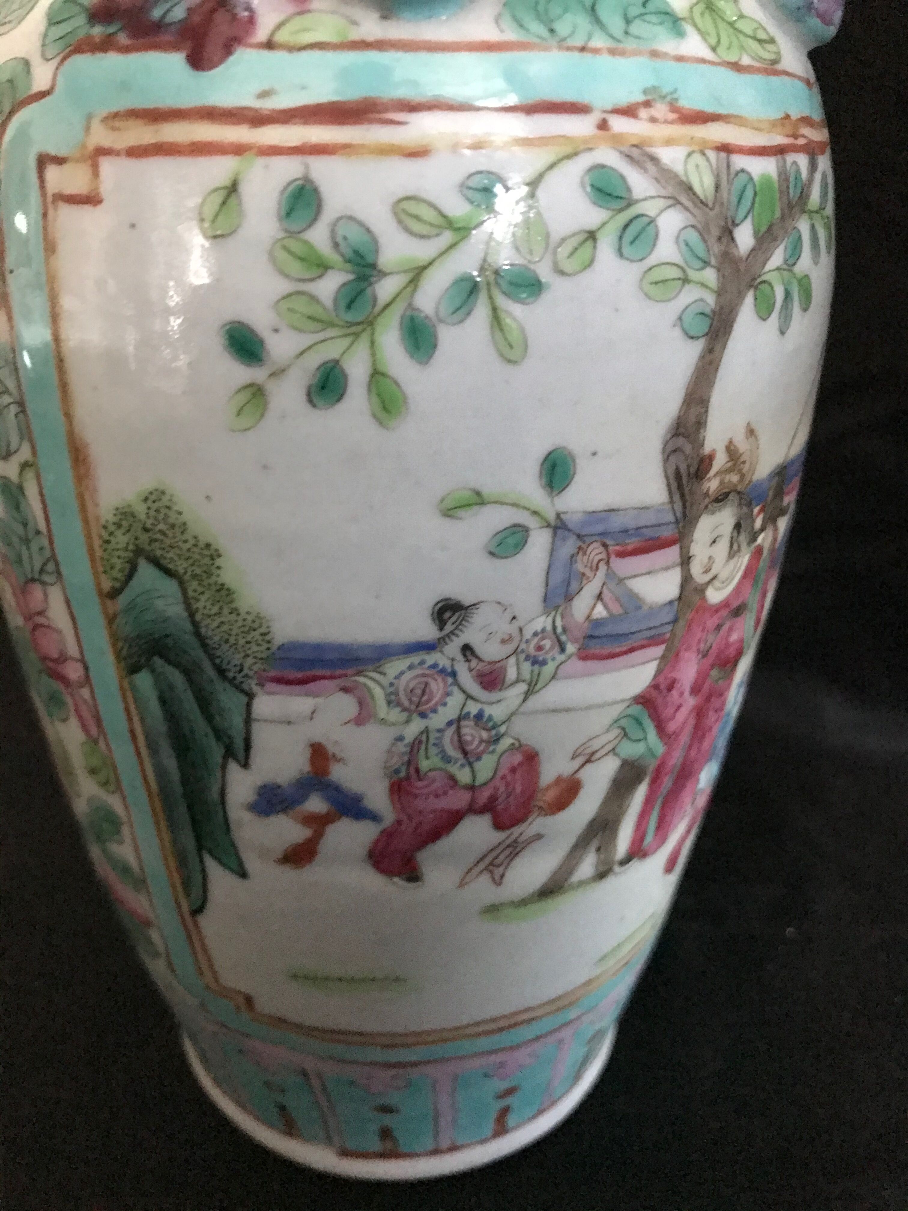 Vase - Canton - Porcelain - Family Scene - China - 19th Century
