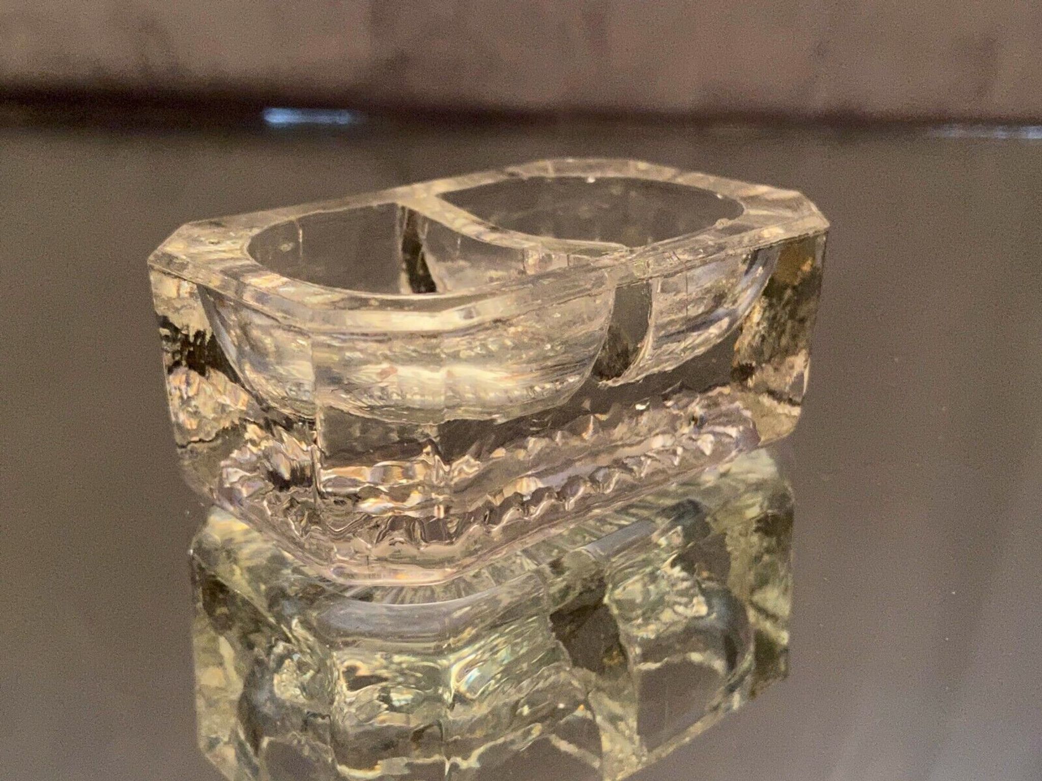 Double crystal salt dish
