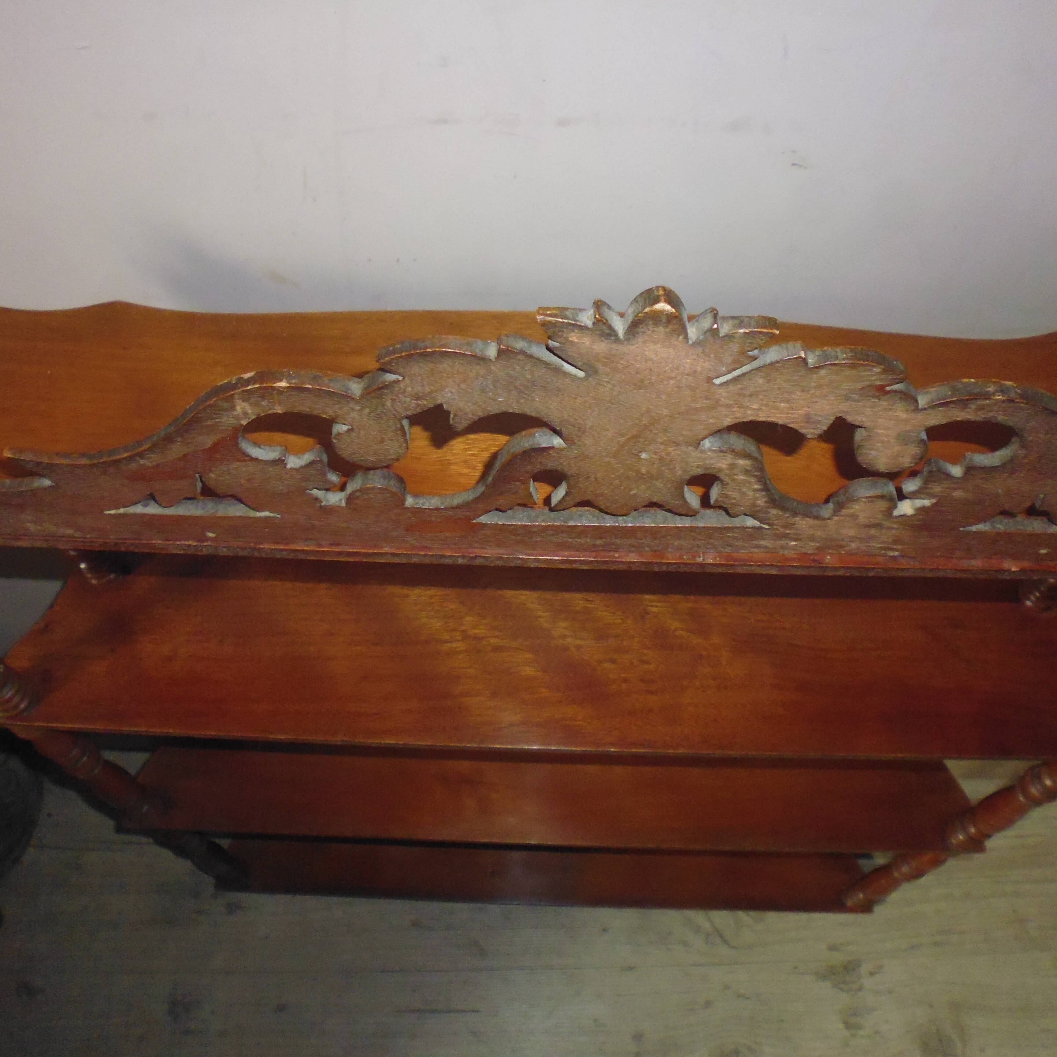 Etagère en bois