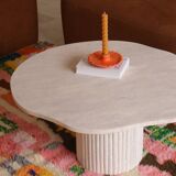 Table basse en travertin forme organique