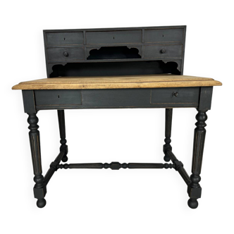 Stepped desk