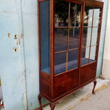 Showcase english mahogany