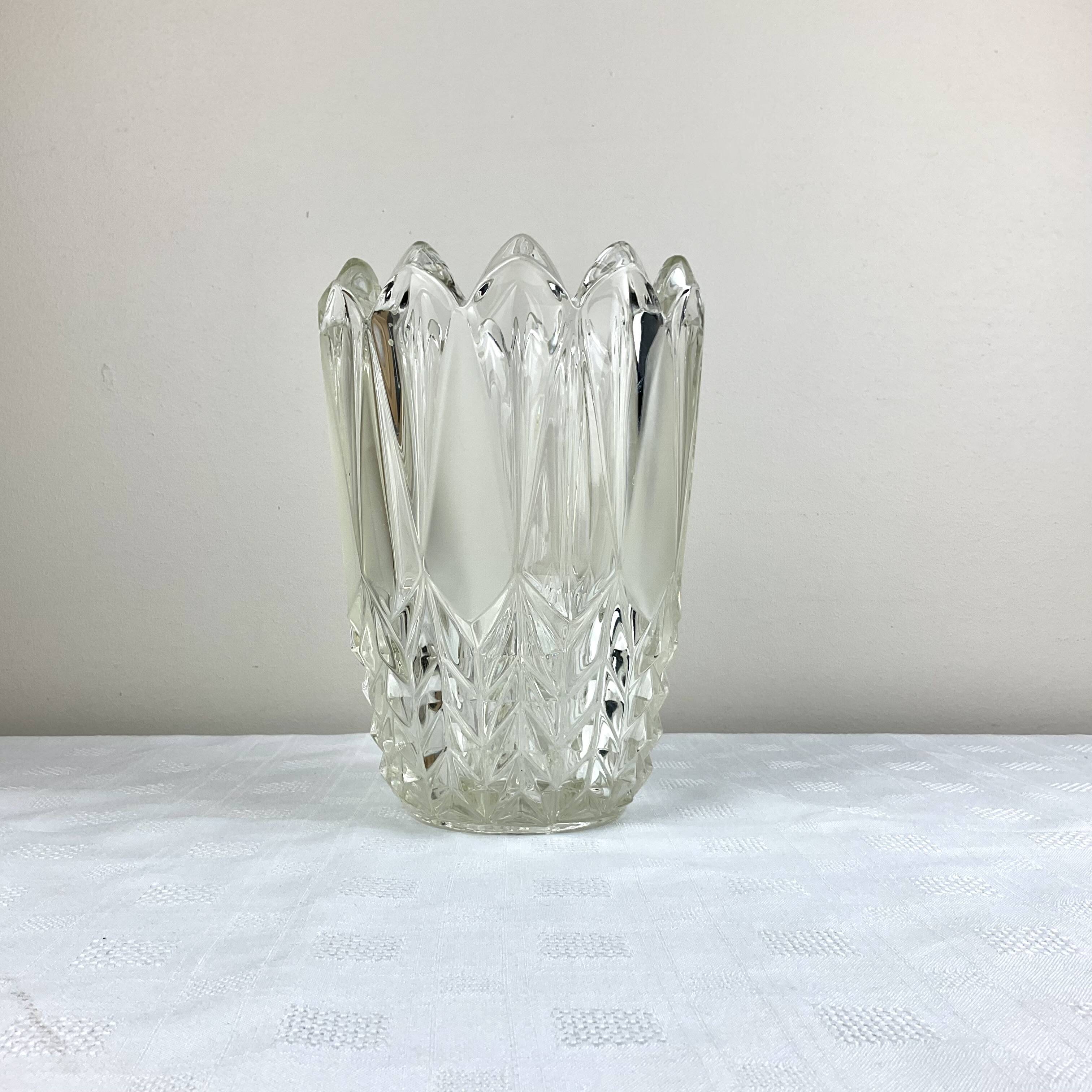 Solid crystal vase - Retro/vintage