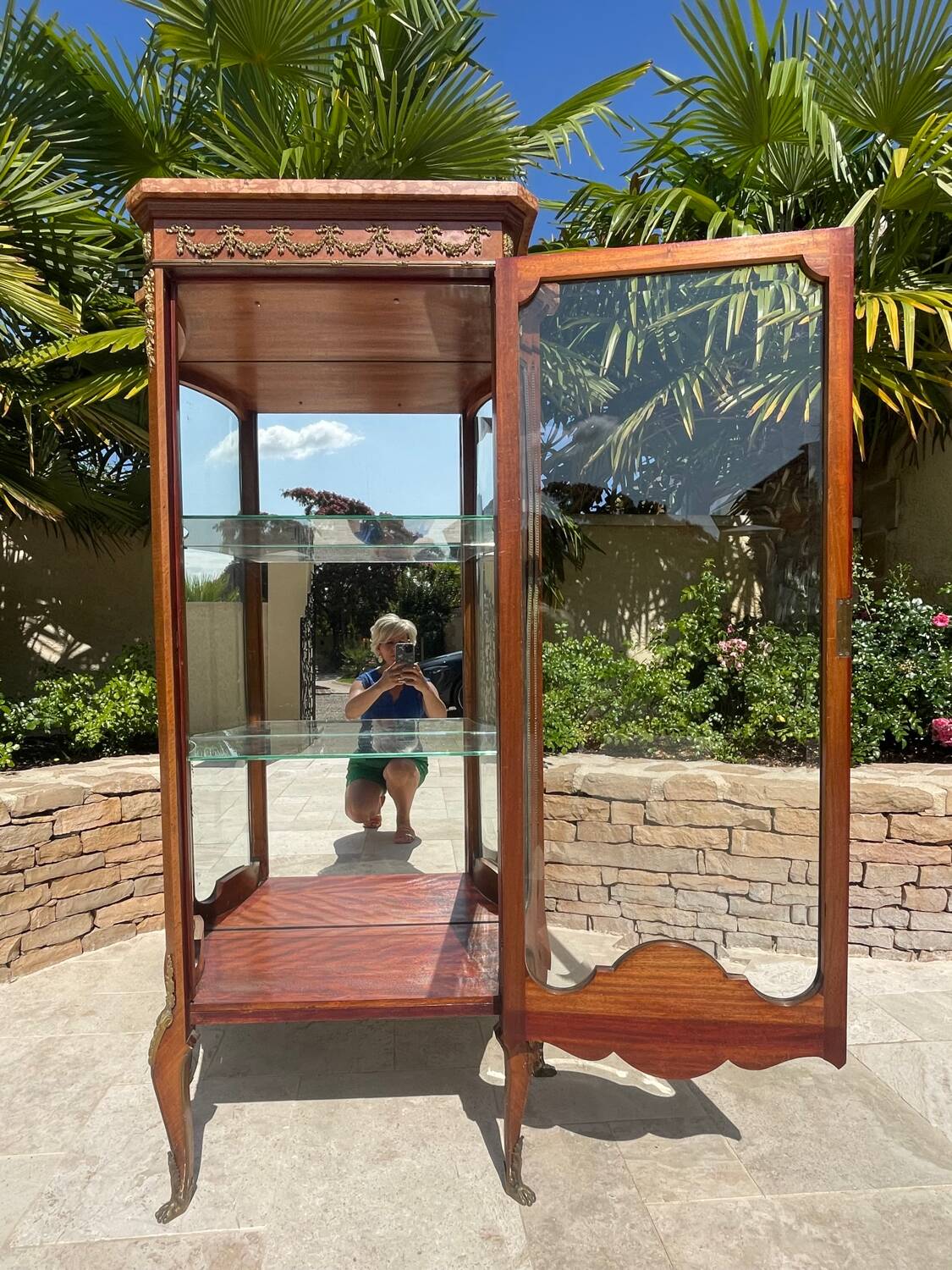 Vitrine en Marqueterie Style Louis XV