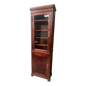 Bonnetiere / old bookcase