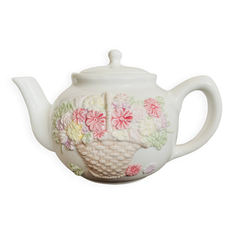 Flower pattern slip teapot