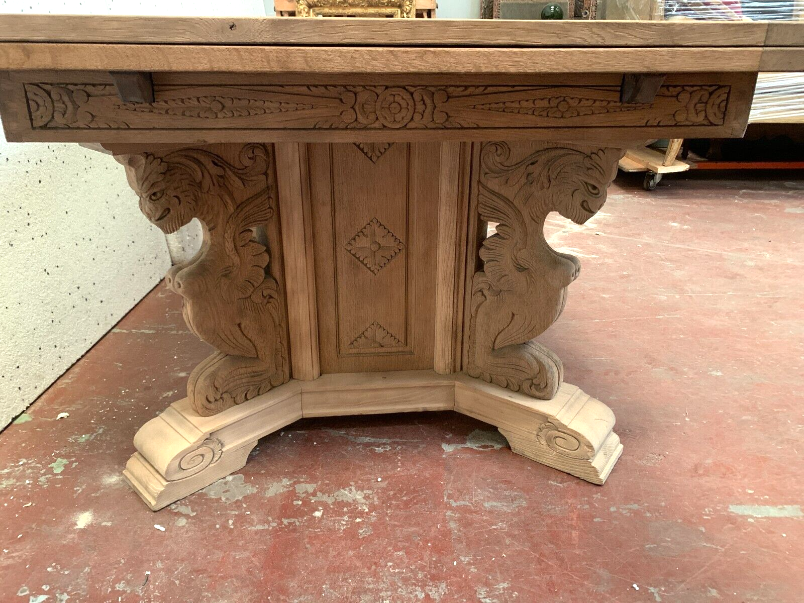 Renaissance style table in solid oak, 20th century