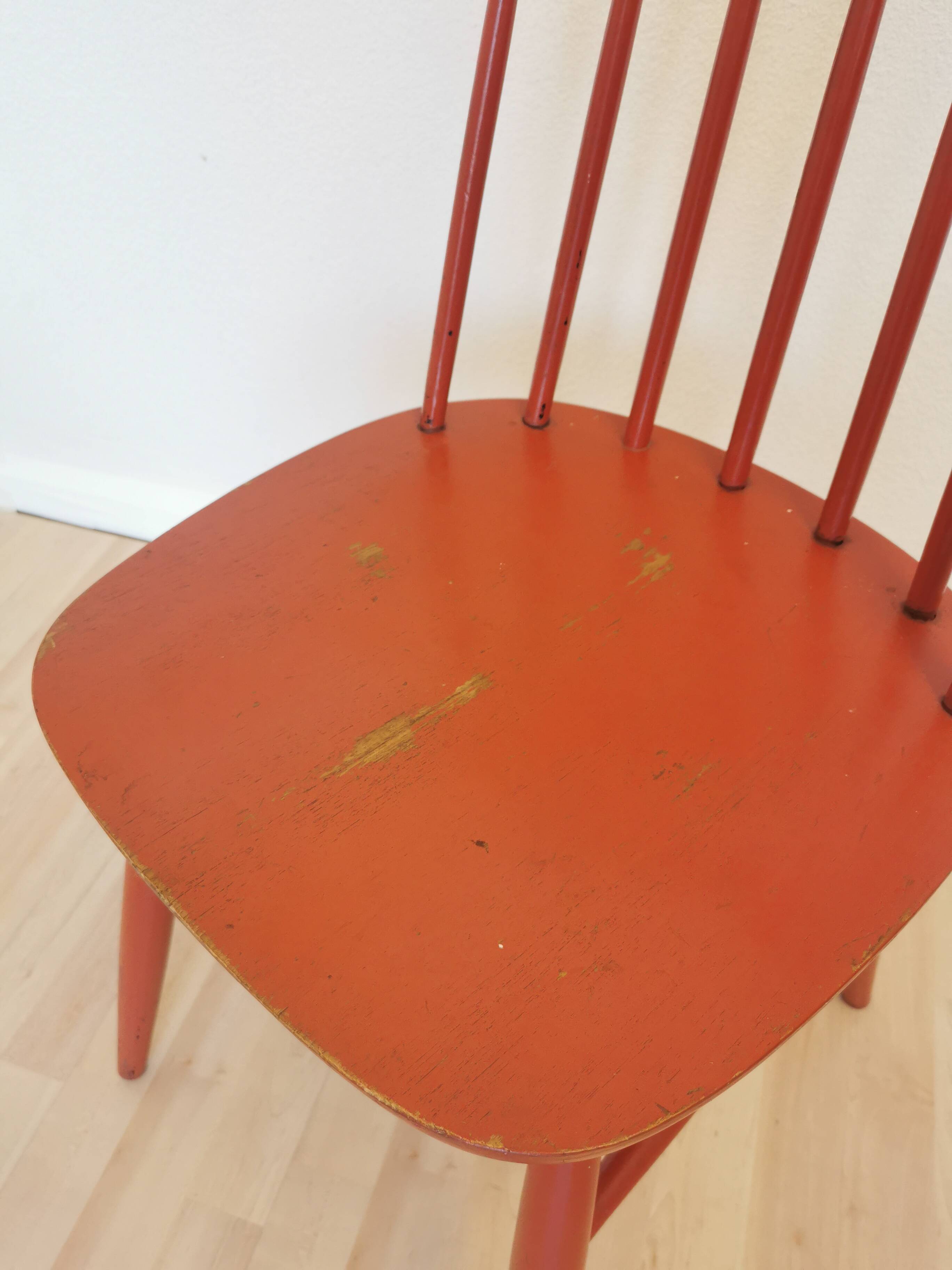 Vintage Coral Red Dining Chair: Ilmari Tapiovaara Style, Stol Kamnik 1960s