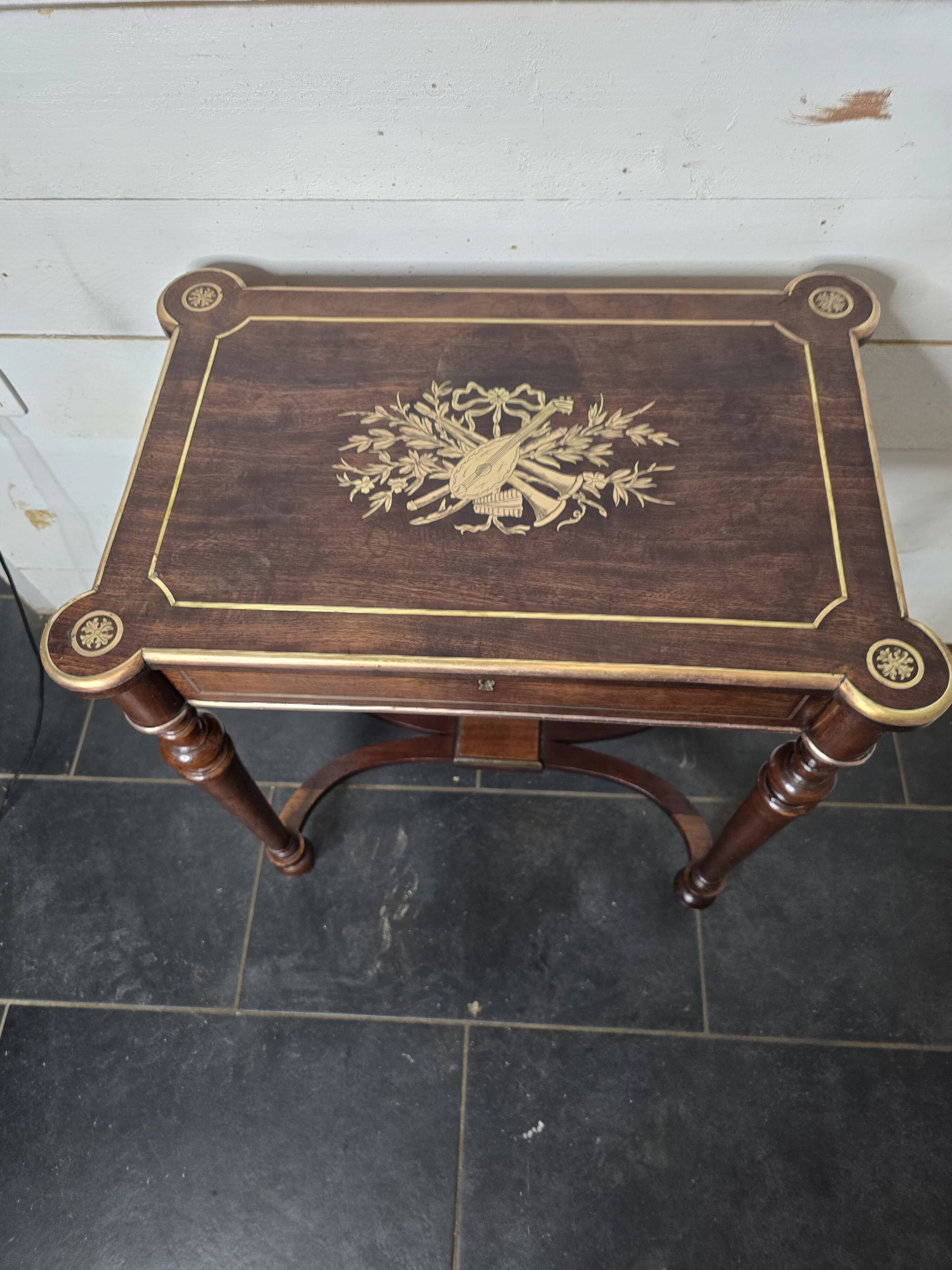 Napoleon III mahogany dressing table