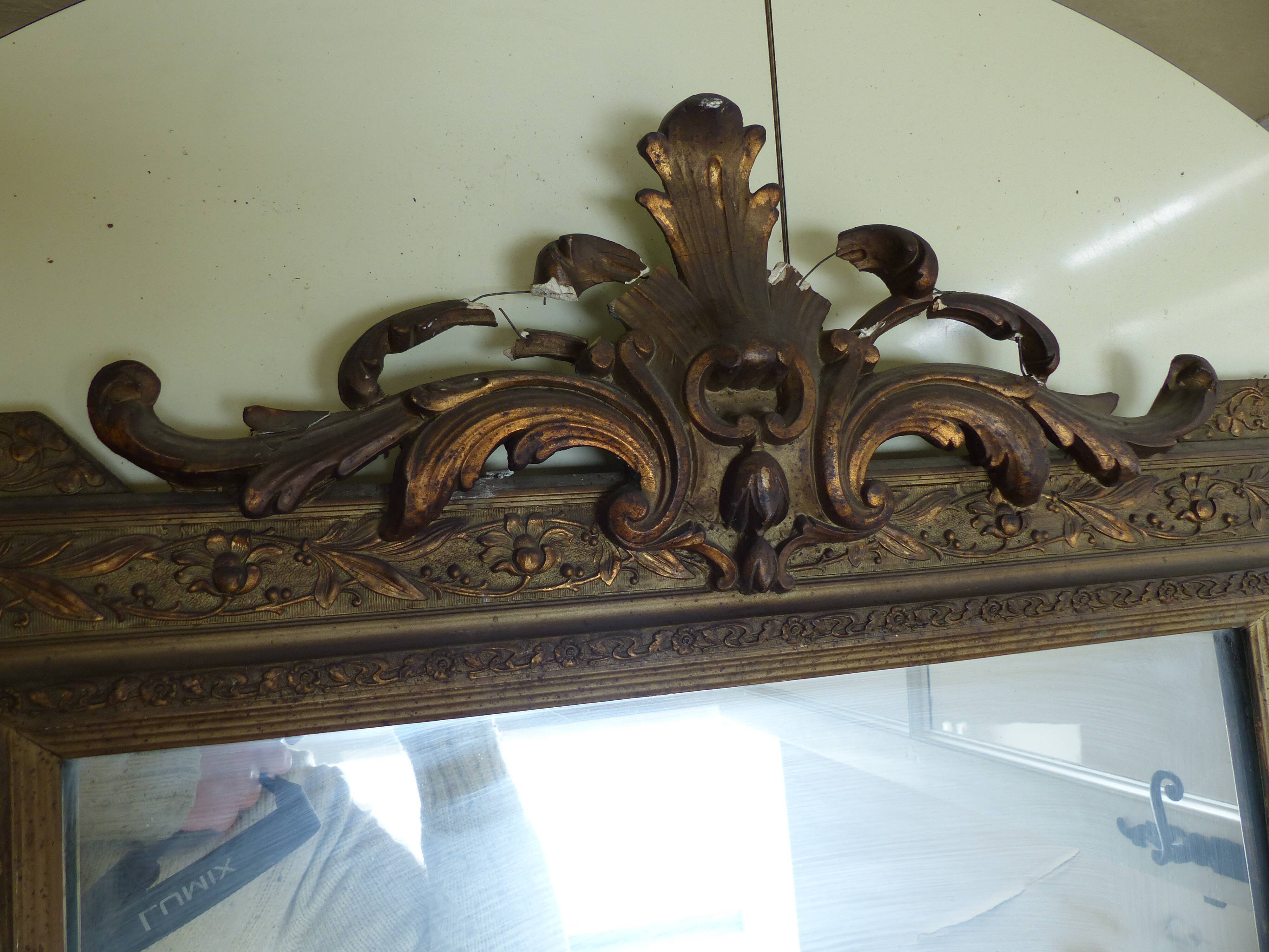 Ornate mirror 104x73cm