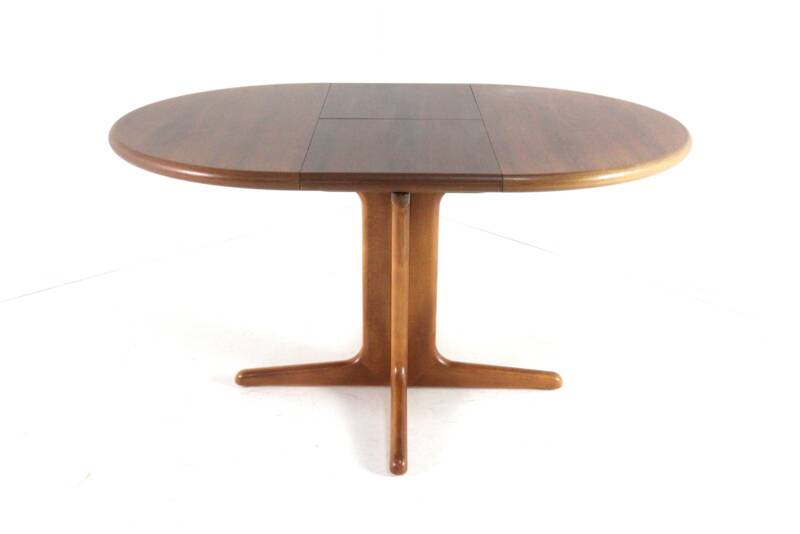 Round extendable dining table 'Malges' - vintage - danish style