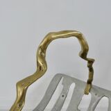 Porte buches de cheminée moderniste, laiton et aluminium, 1970