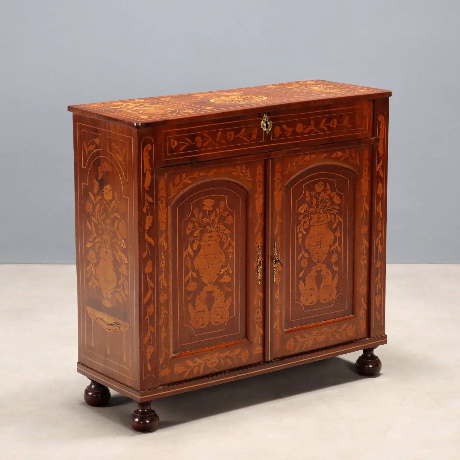 Antique mahogany sideboard with oak inlays, late 19th century.