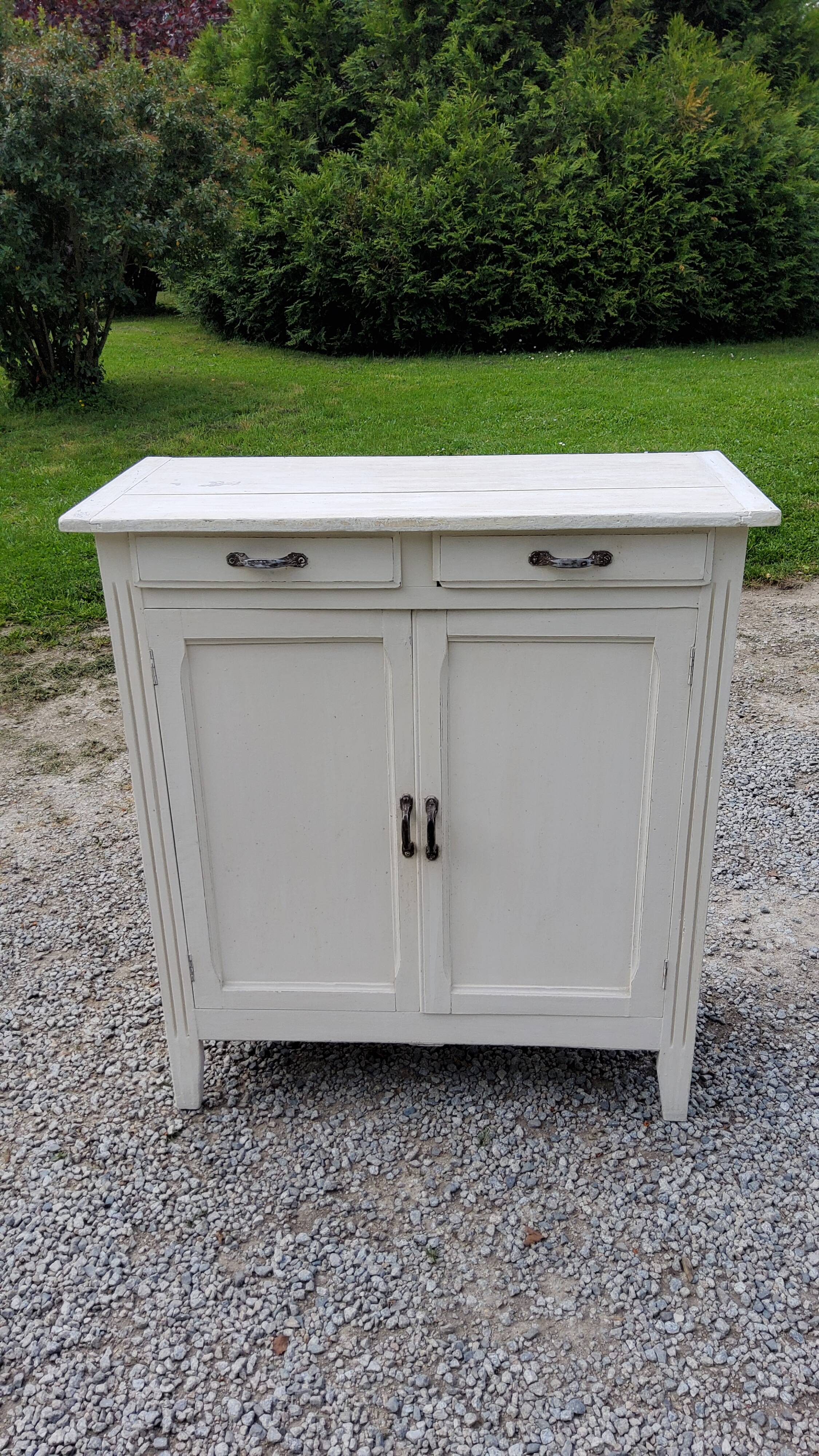Old Parisian buffet 2 doors 2 drawers patinated white