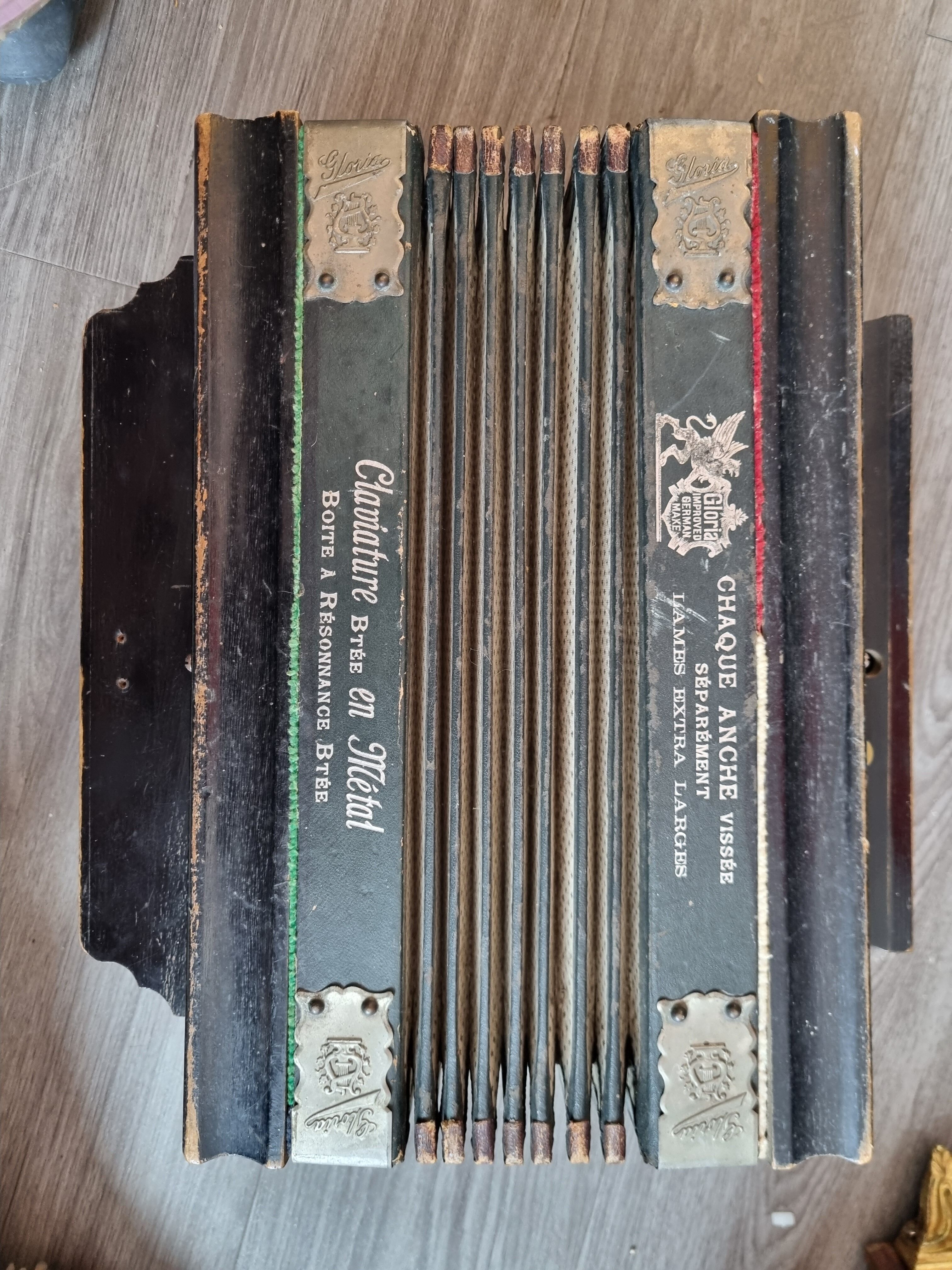 Trumpet accordion from 1903 Harmoniflutes by Gloria