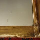 Large Louis Philippe mirror gilded with leaf. 137 x 99 cm.