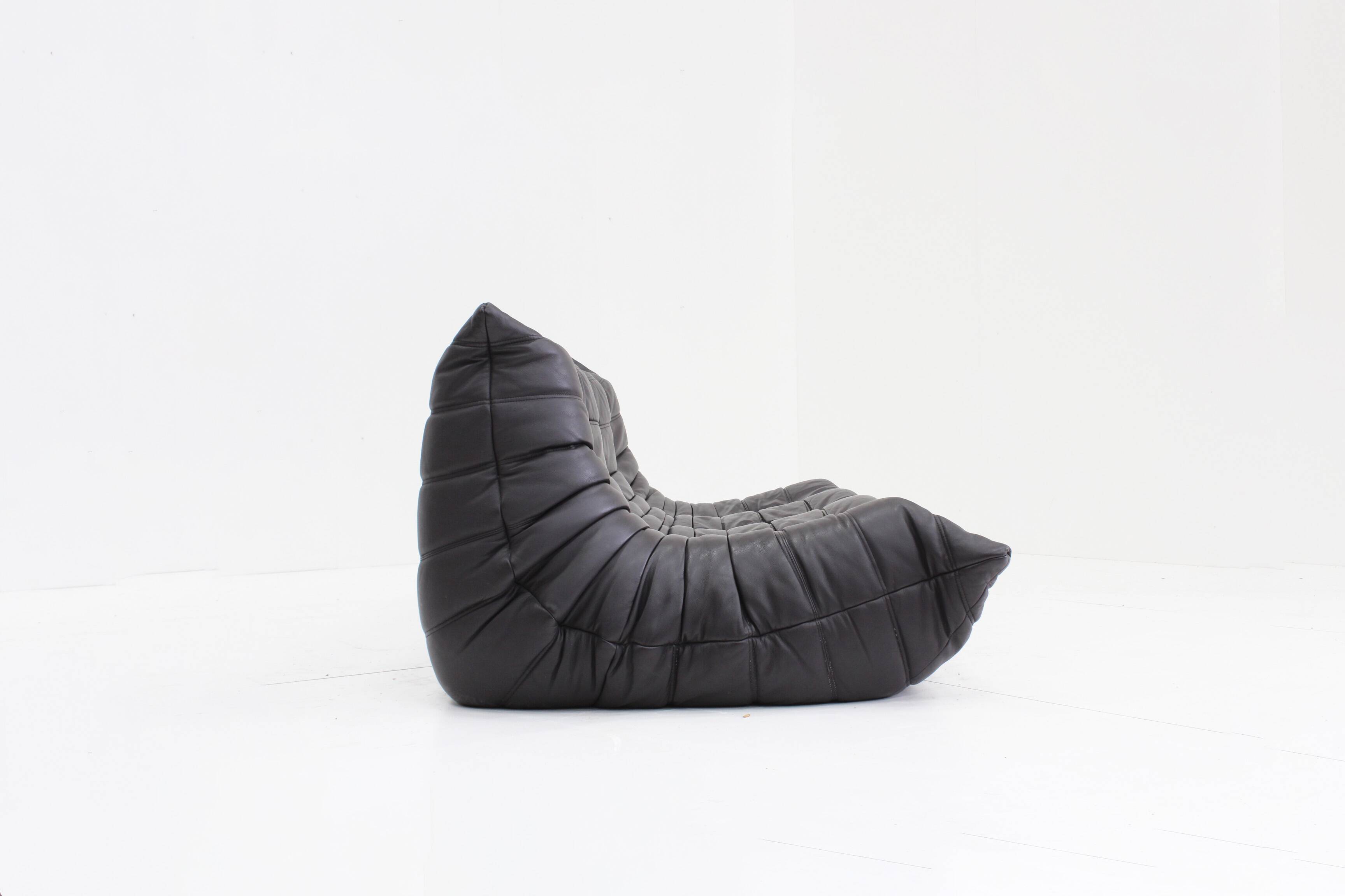 Canapé 3 places Togo Ligne Roset cuir marron par Michel Ducaroy pour Ligne Rose
