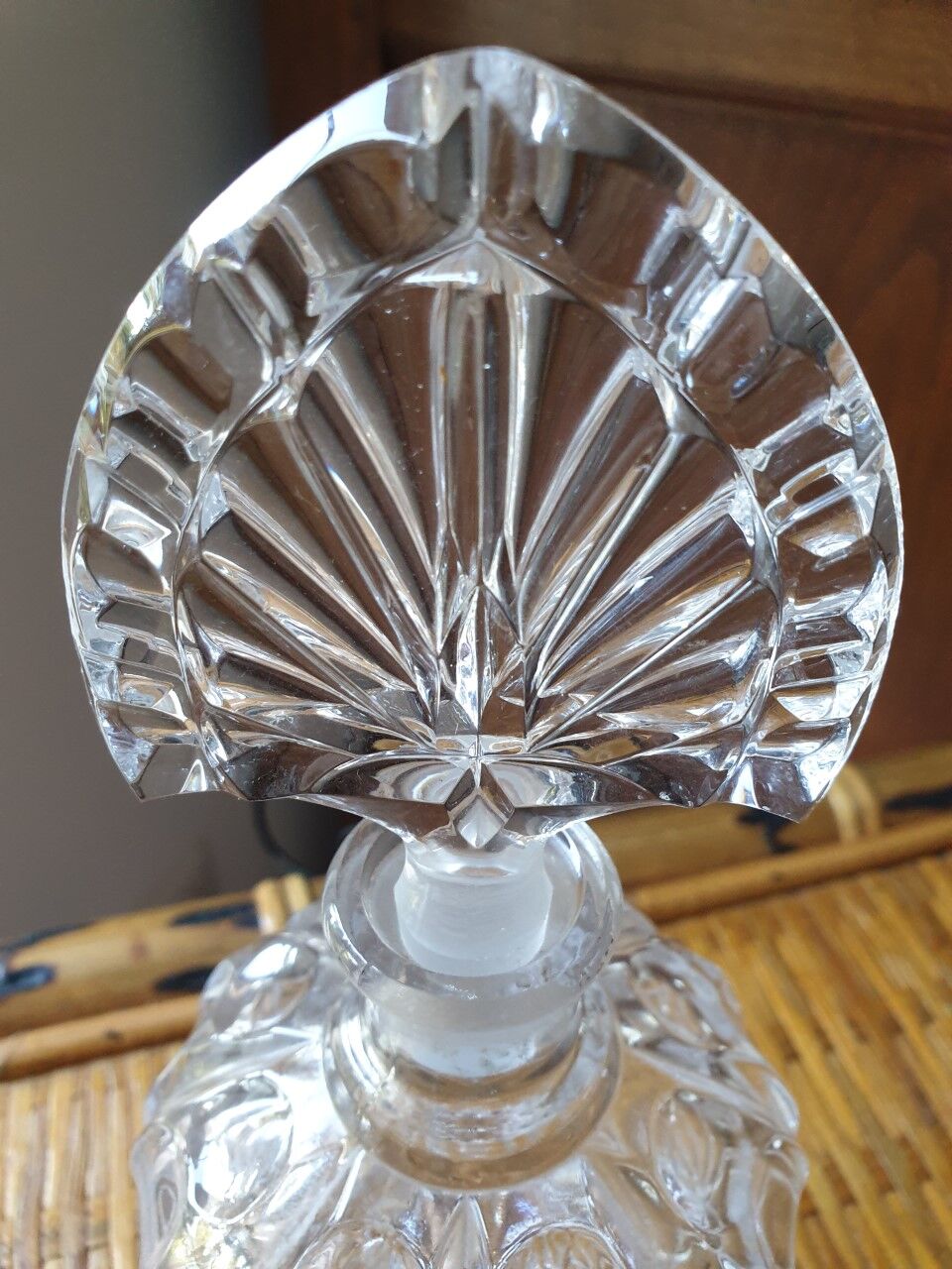 Crystal decanter