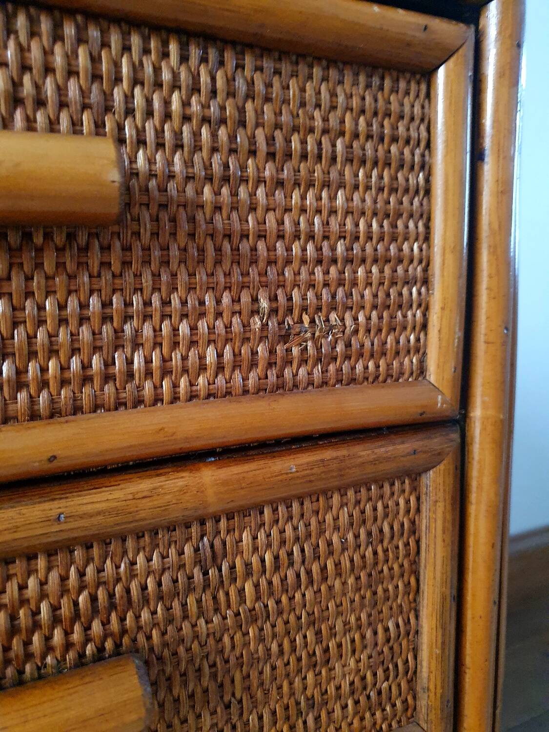 Vintage rattan chest of drawers 4 drawers